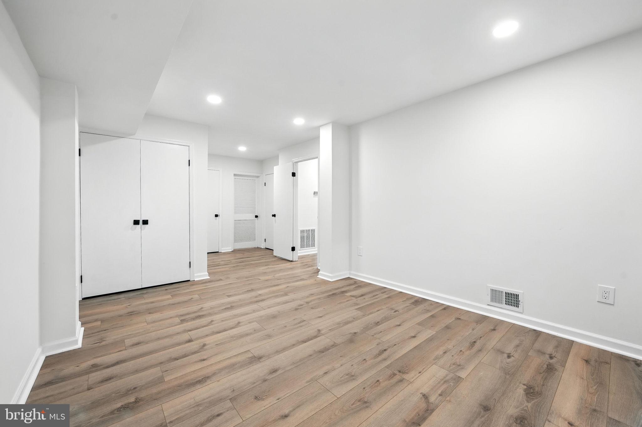 MANTUA - Residential