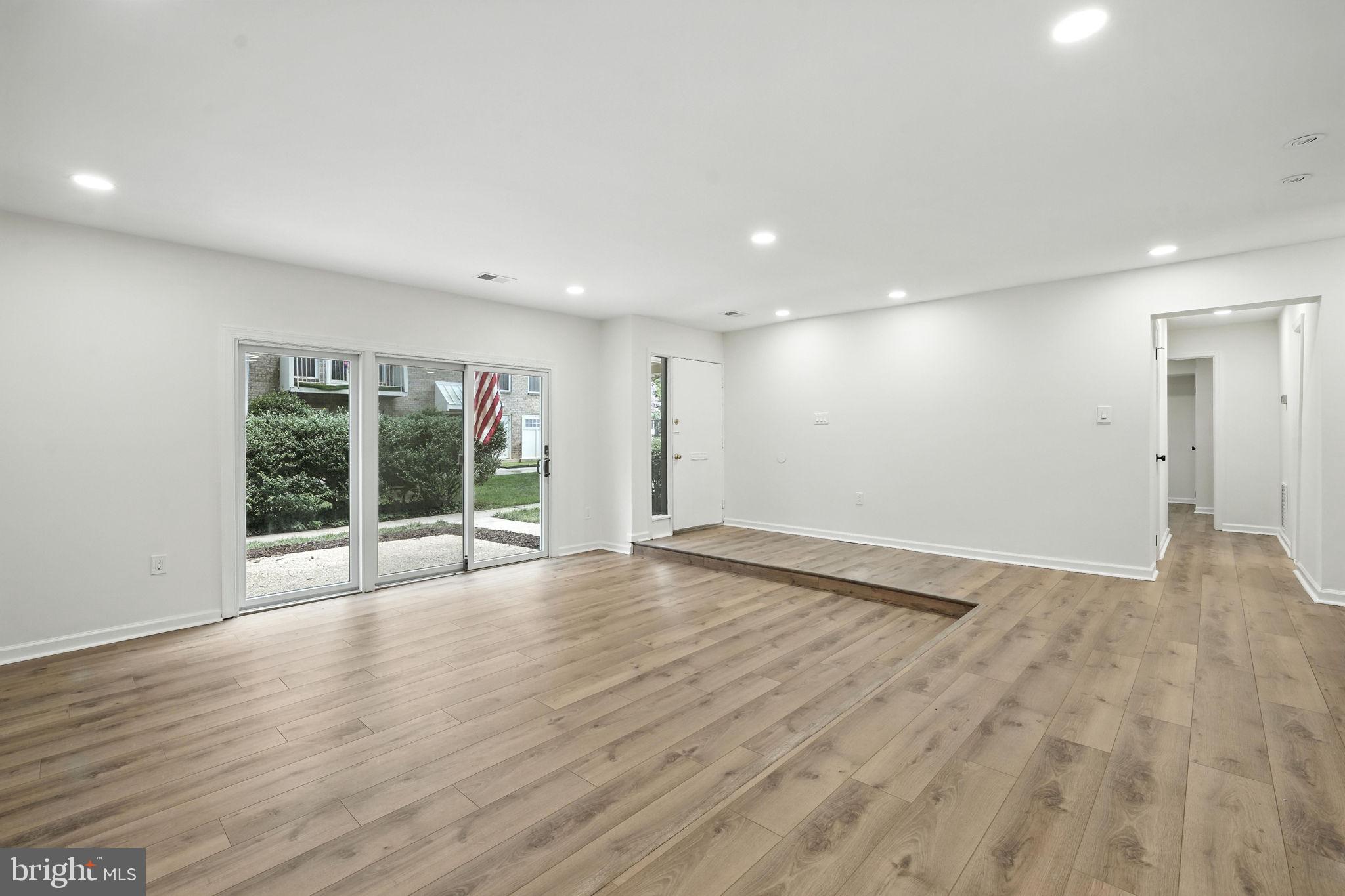 MANTUA - Residential