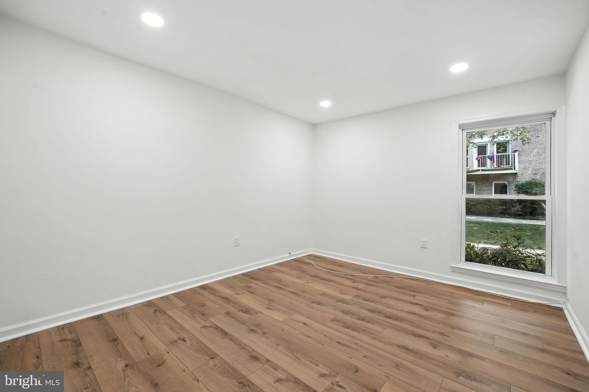 MANTUA - Residential