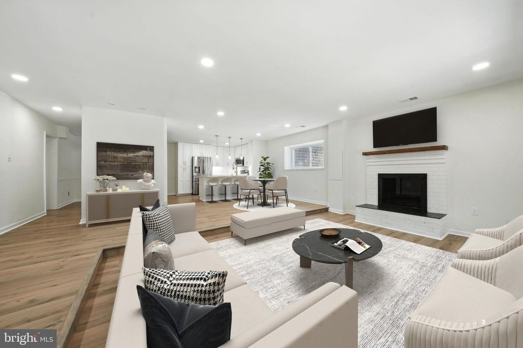 Photo of 3814 Persimmon Circle, FAIRFAX, VA 22031 (MLS # VAFX2256626)