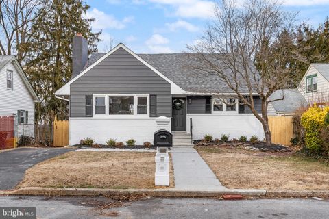 Photo of 42 Hazelhurst Avenue, TRENTON, NJ 08638 (MLS # NJME2071318)