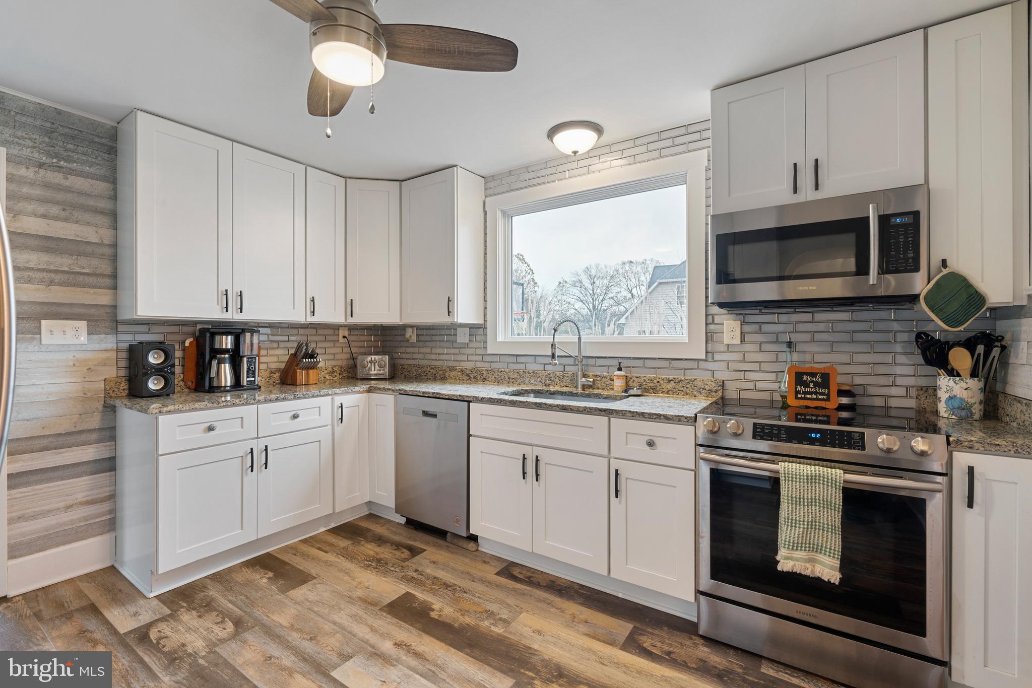 MAGOTHY SHORES - Residential