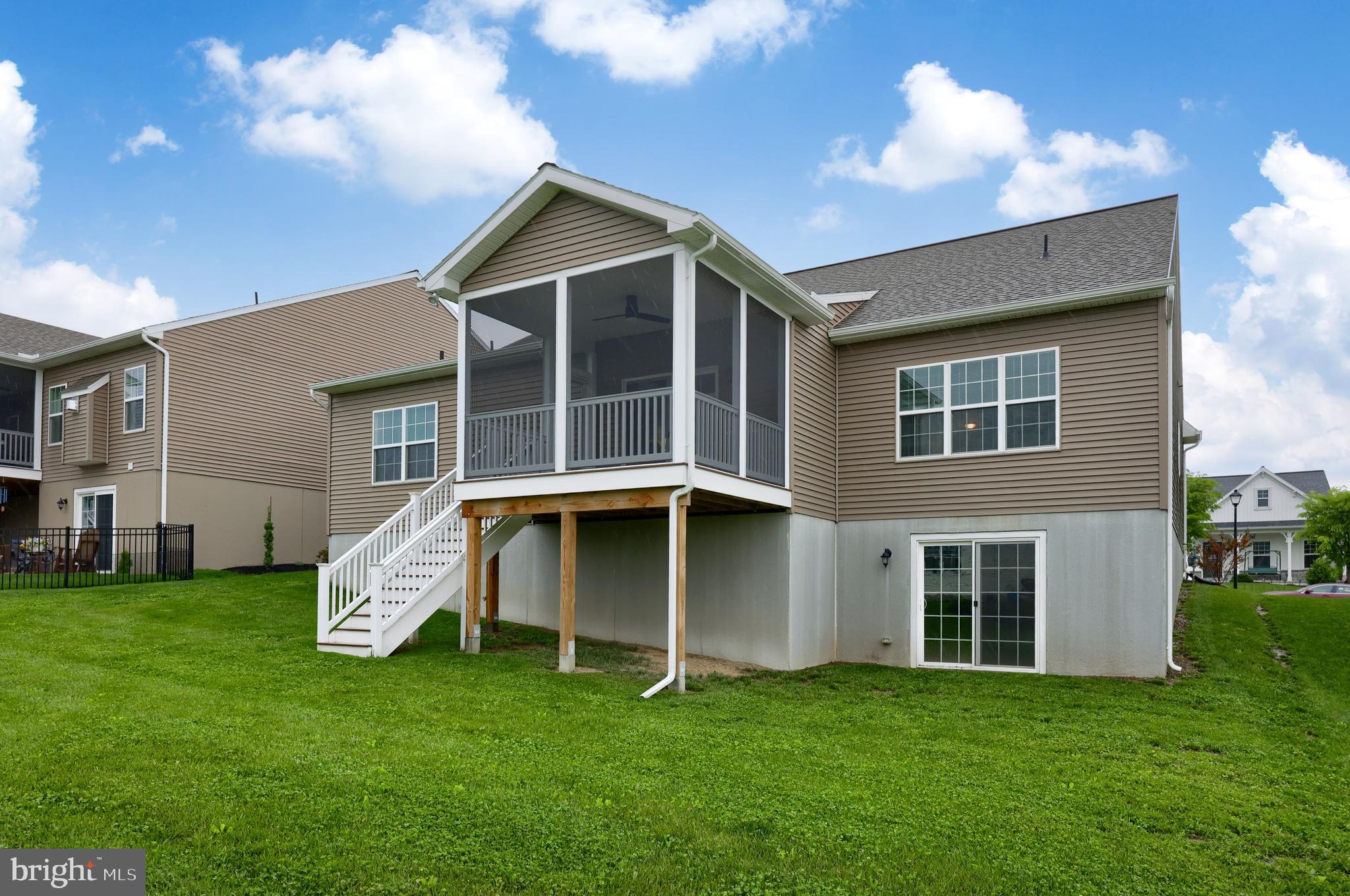 410 ORCHID CIRCLE
