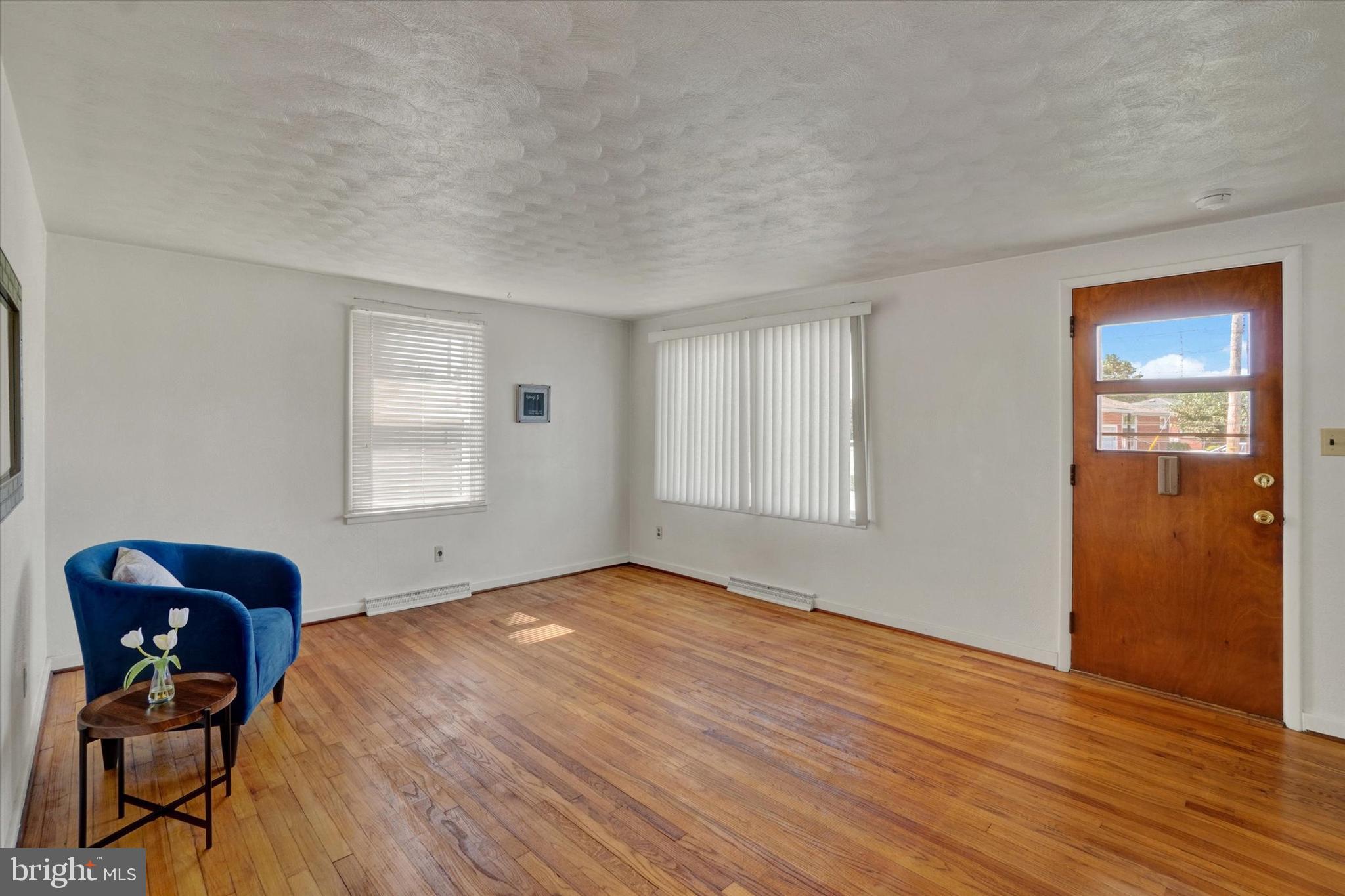 130 KNOLL LANE