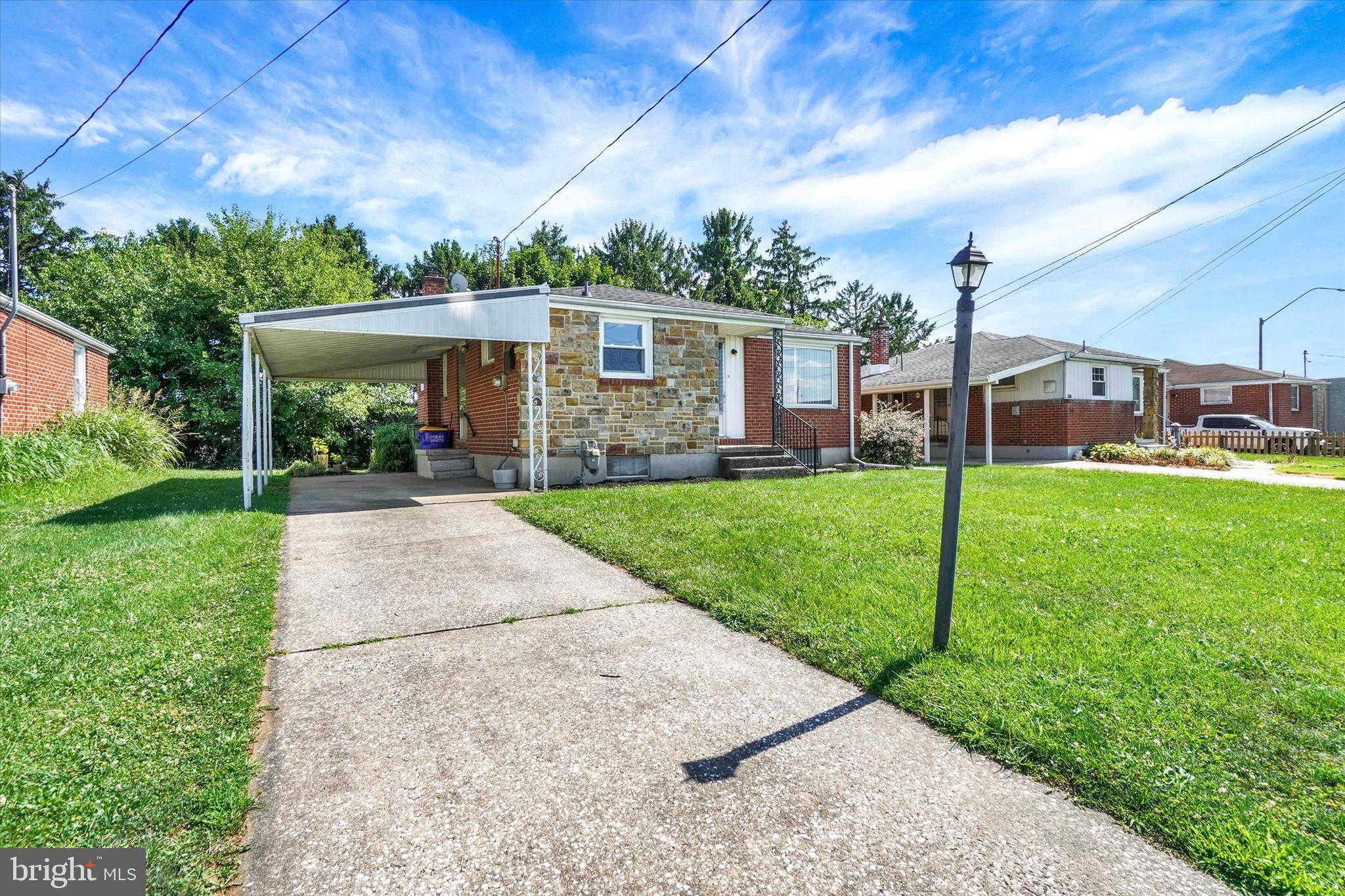 130 KNOLL LANE