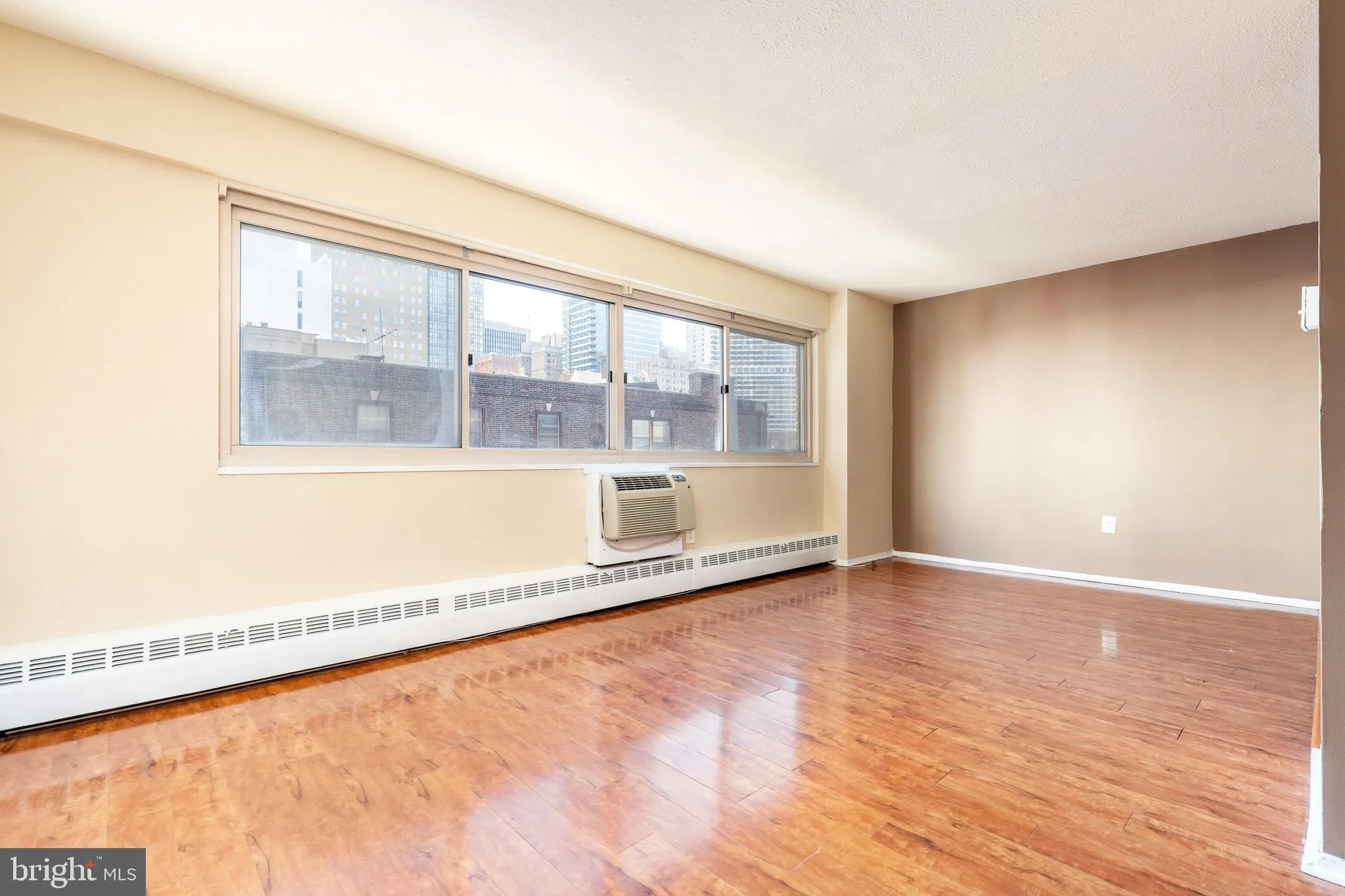 Philadelphia, Pennsylvania 19103, United States, ,1 BathroomBathrooms,Residential,Pending,37405