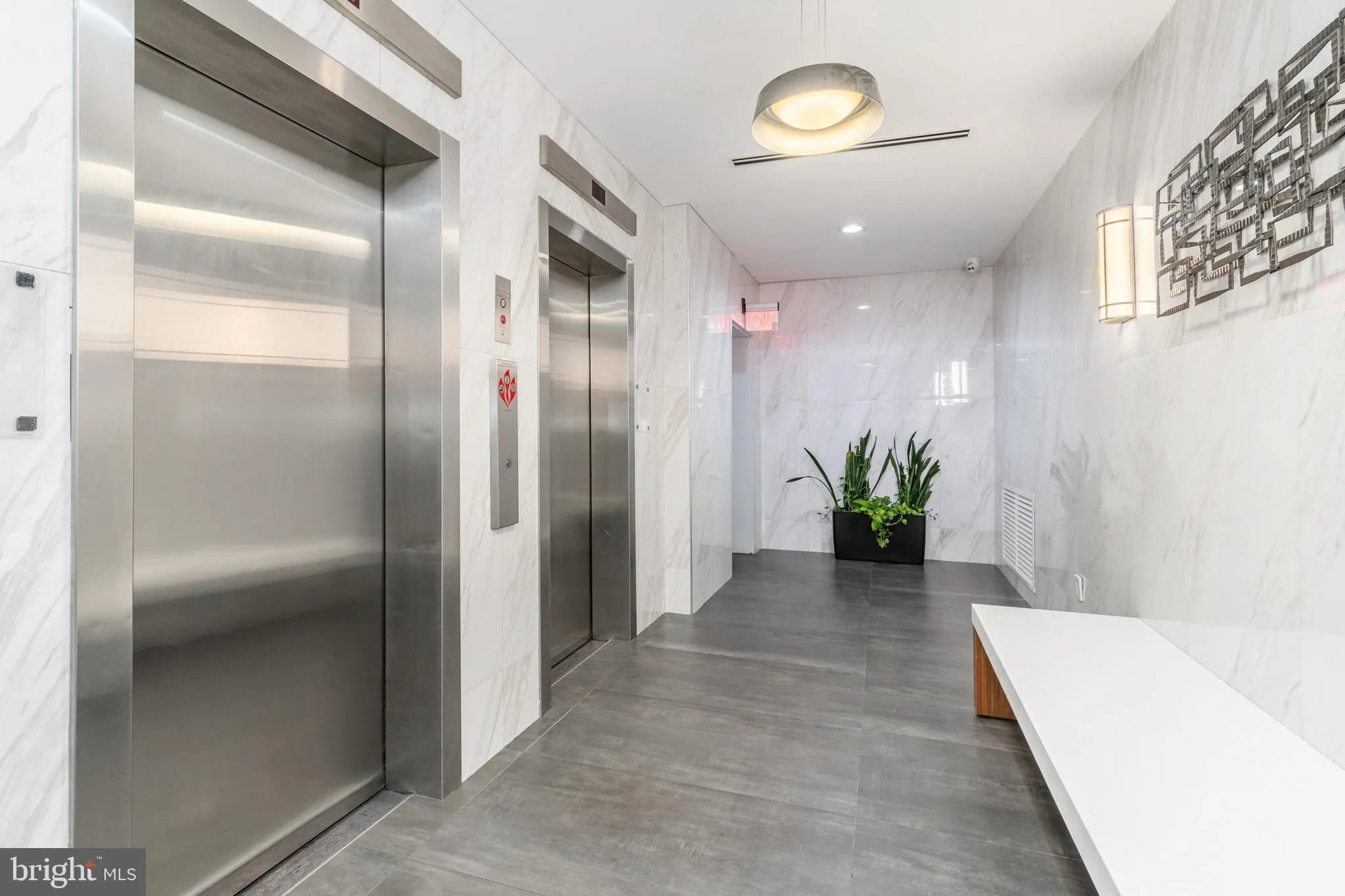 Philadelphia, Pennsylvania 19103, United States, ,1 BathroomBathrooms,Residential,Pending,37405