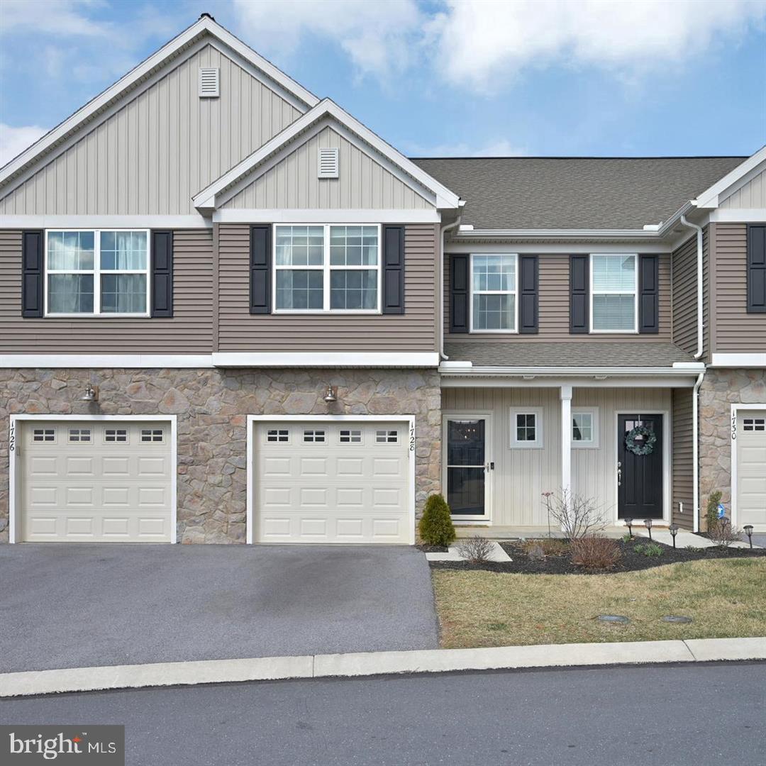 OCCUPANCY FOR AUGUST 1 2025! This 3 Bedroom 2.5 Bath townhome is located within the sought after community of Hanbury Court in Winding Hills in the Mechanicsburg School District. The first level features luxury vinyl plank flooring, an open living concept with a spacious kitchen with gourmet Island and a separate dining area that flows into the family room with access to the rear yard. On the second level you will find the large owners suite with ensuite bath and a spacious walk in closet, 2 additional bedrooms with a second full bath and a large laundry room. There is plenty of storage and closet space throughout the main and second level. If you need extra space the finished lower level is ideal for a home office, second family room, bedroom, playroom, exercise area, or theater room. There is so much to love about this community that includes over 120 acres of open space, a heated in-ground salt water pool, community clubhouse with fitness center, and miles of walking trails, all conveniently located directly off 15S and one exit off of the turnpike, making this an easy commute to downtown Harrisburg and the surrounding areas. Close to shopping, restaurants, and local hospitals.