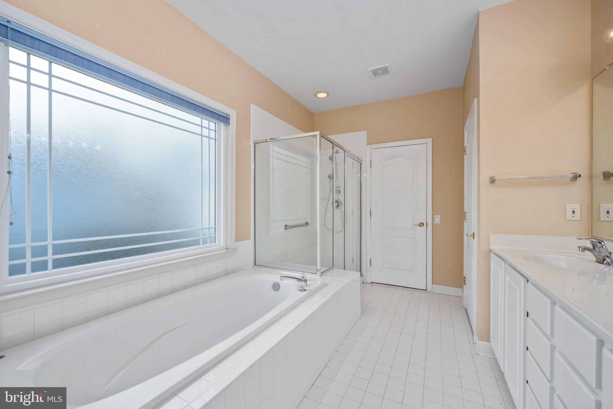 FALLS RUN - Residential