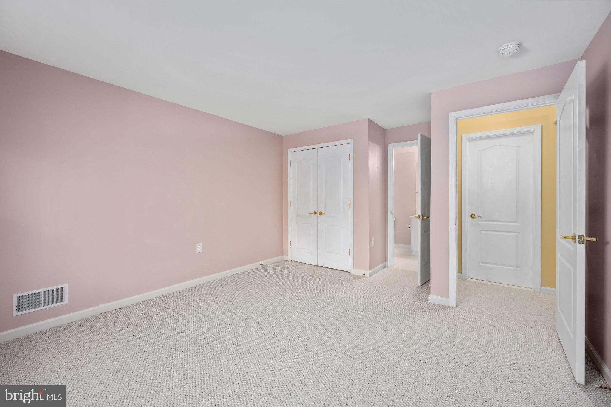 FALLS RUN - Residential