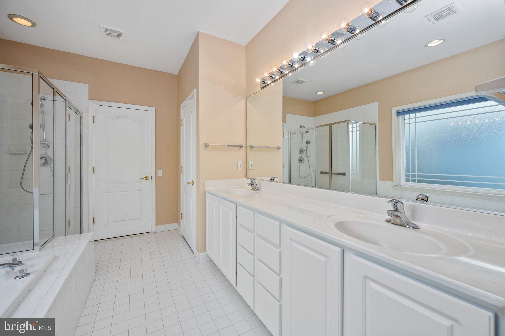 FALLS RUN - Residential