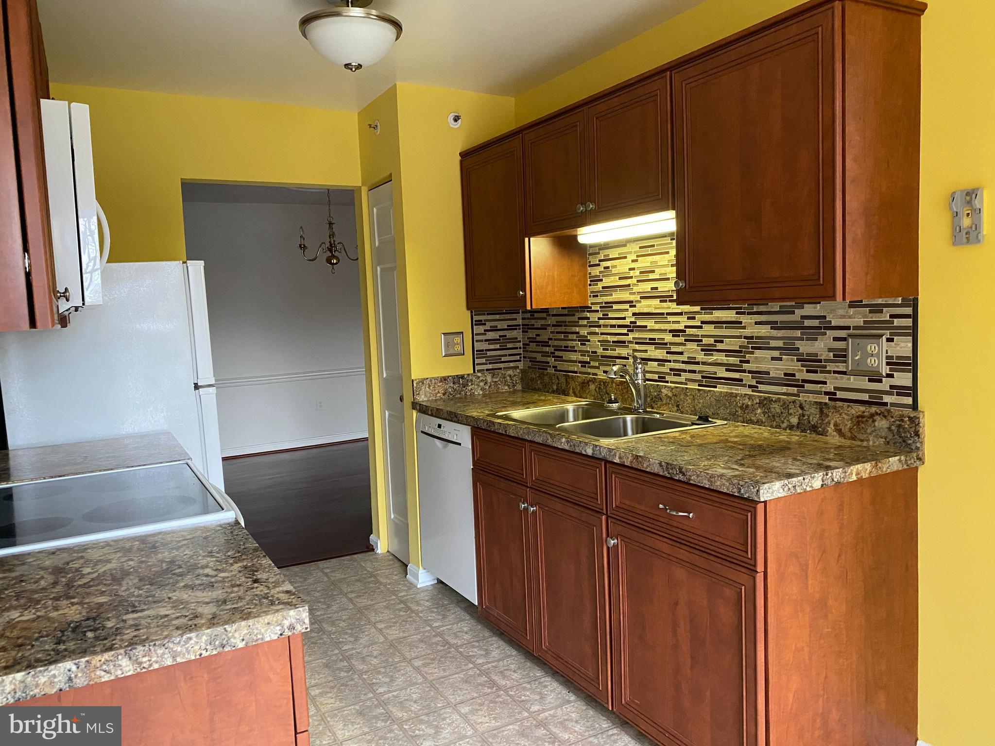 THE POINTE - Residential