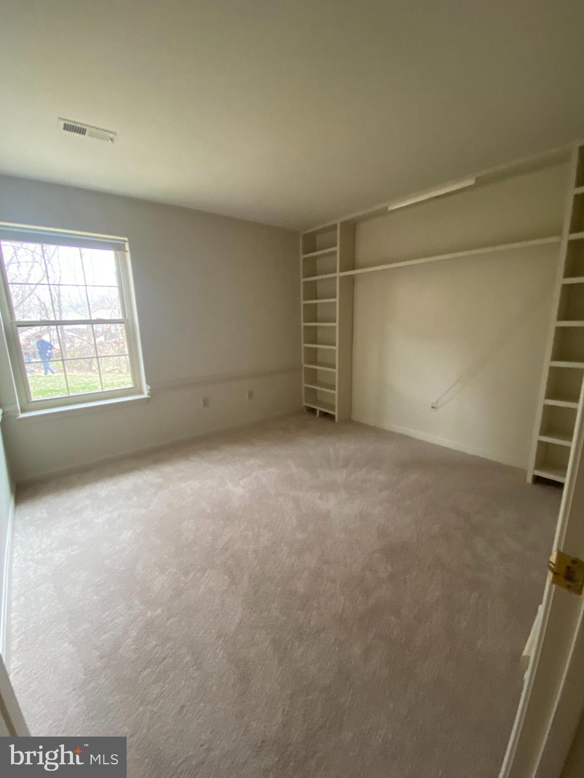 THE POINTE - Residential