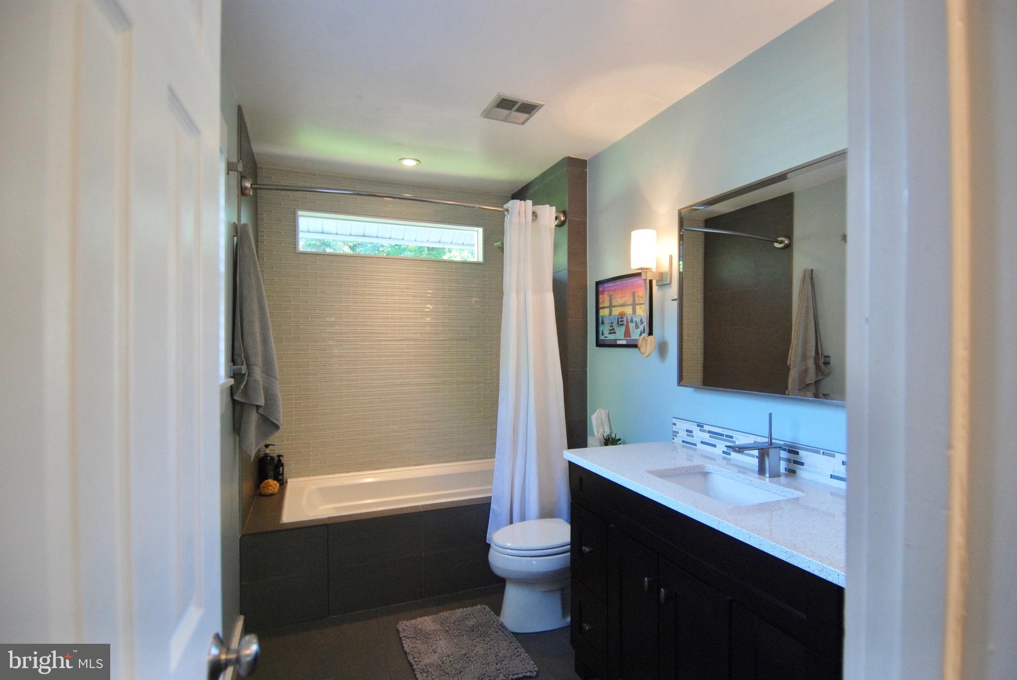 ARUNDEL ON THE BAY - Residential