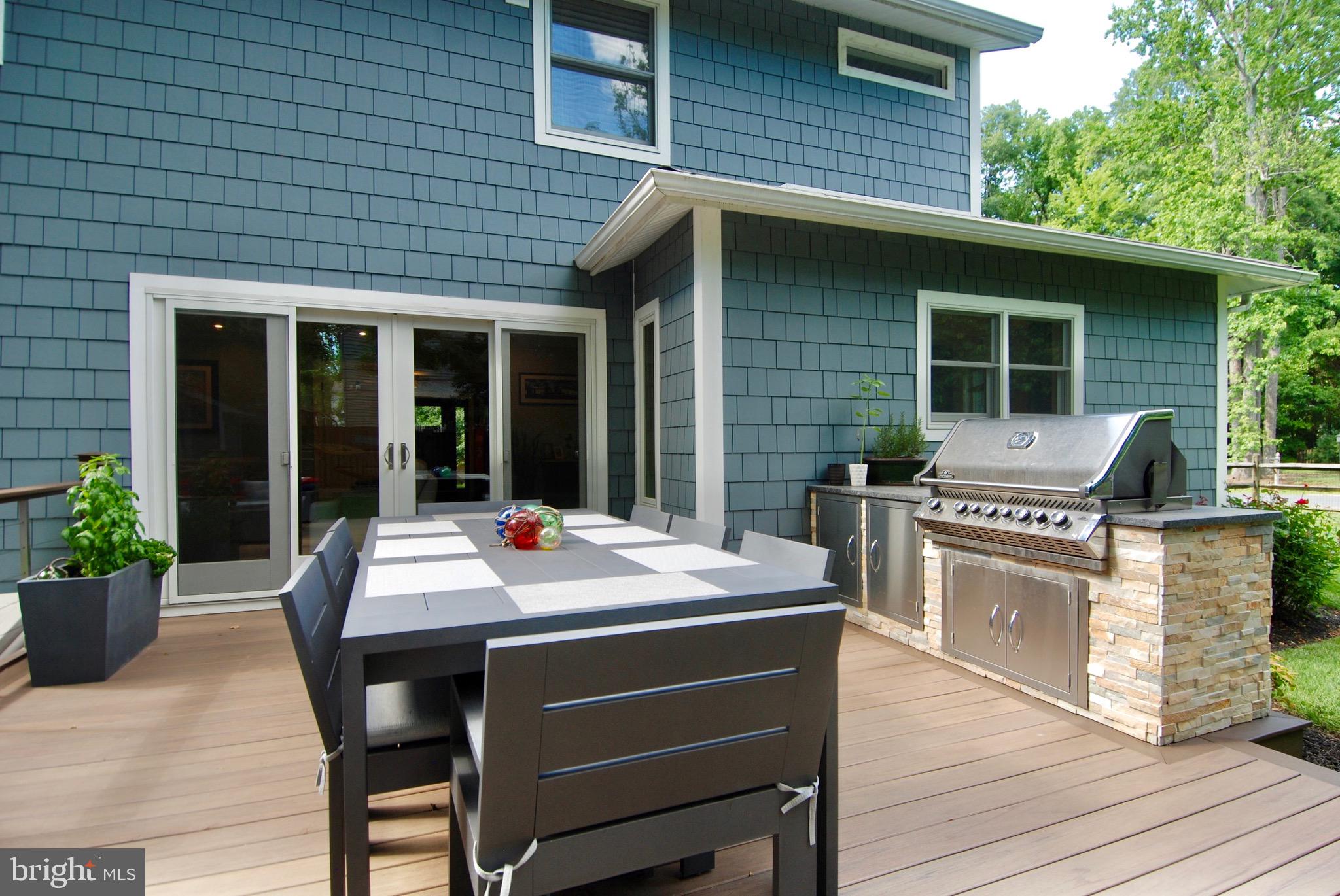 ARUNDEL ON THE BAY - Residential