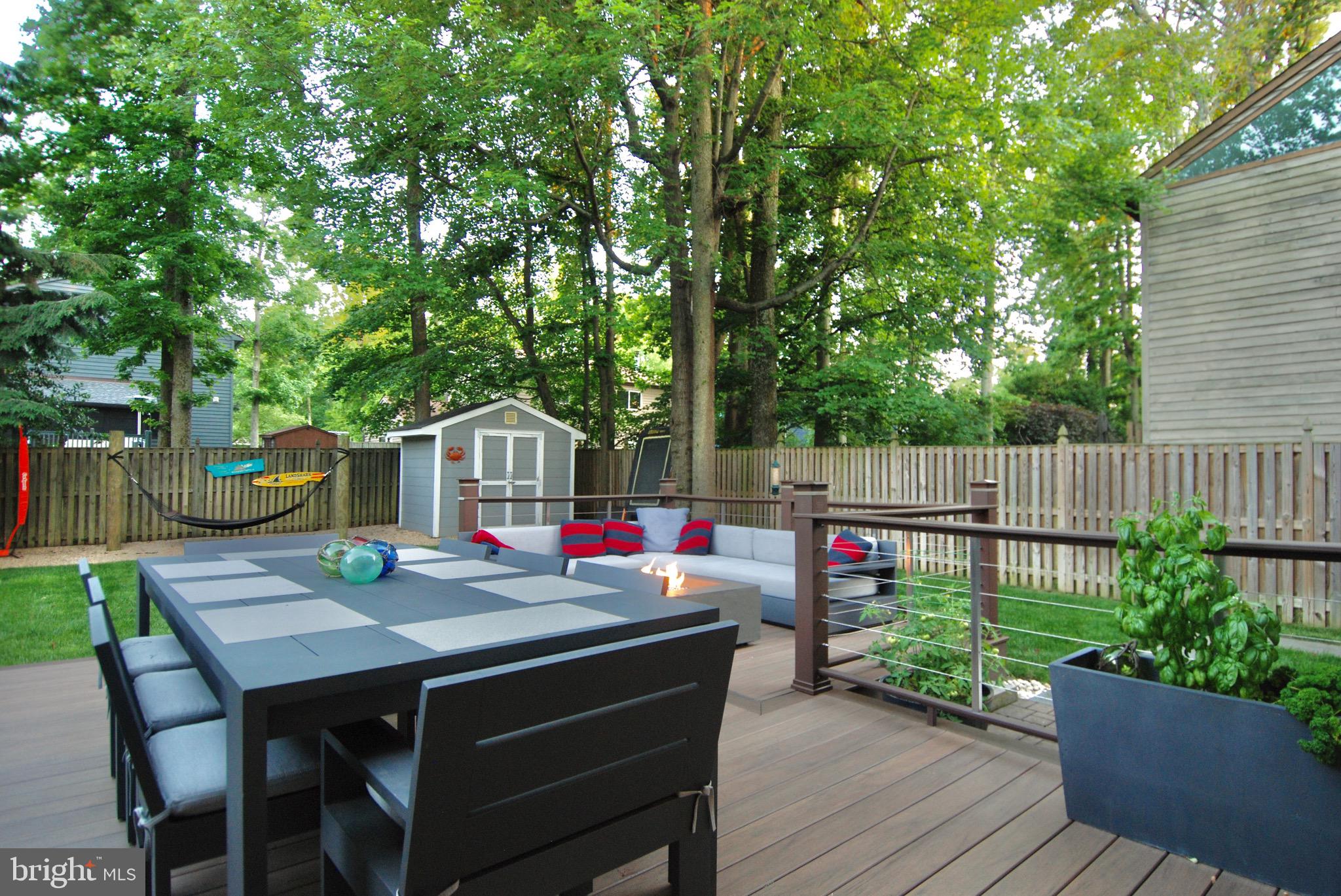 ARUNDEL ON THE BAY - Residential