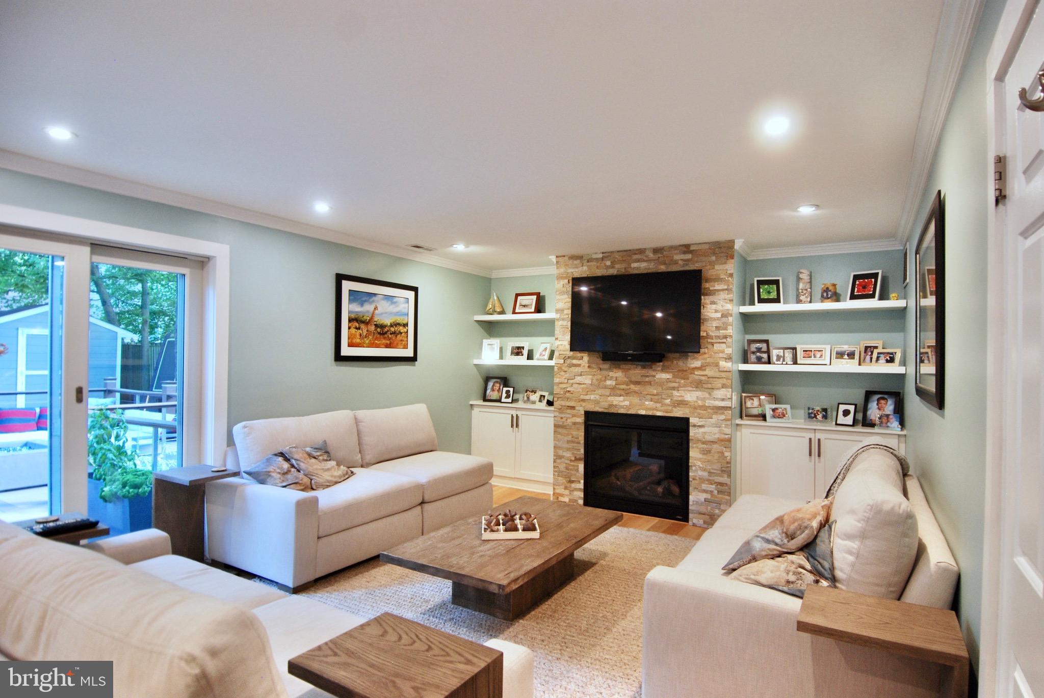 ARUNDEL ON THE BAY - Residential