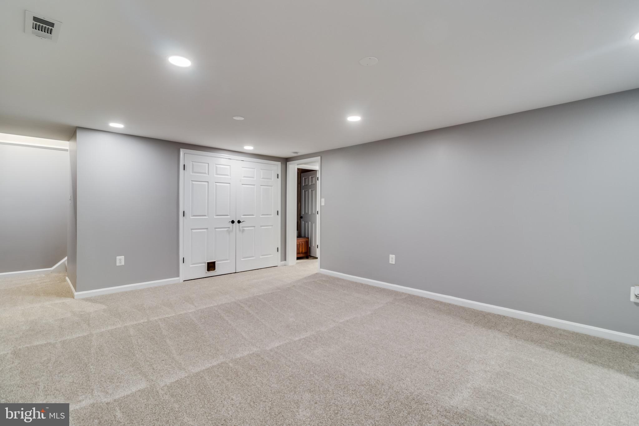 AUGUST RUN - Residential