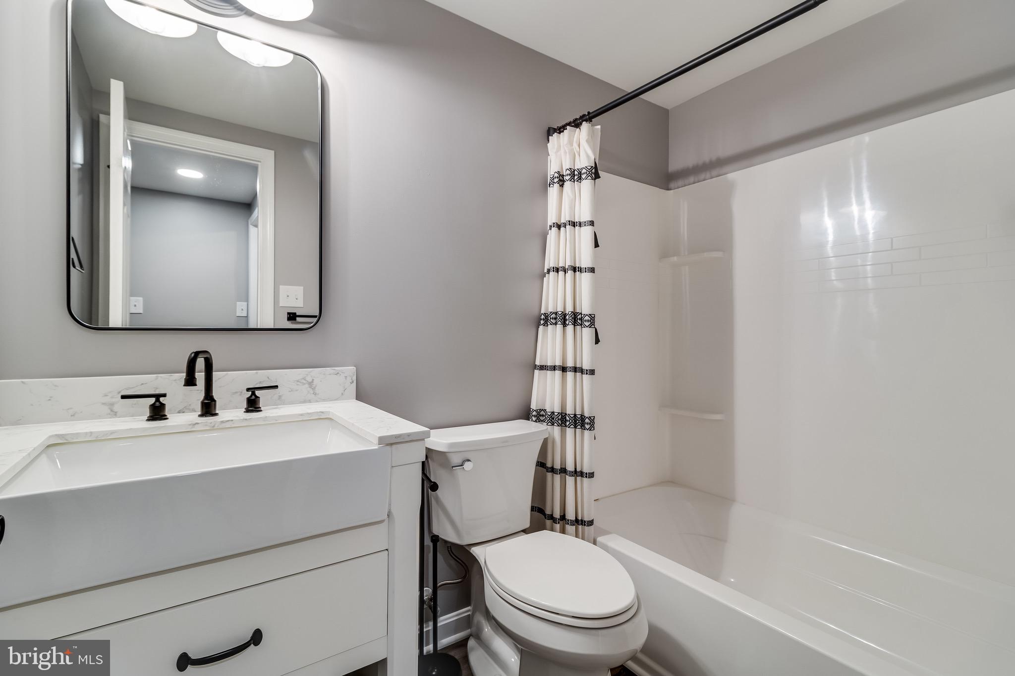 AUGUST RUN - Residential