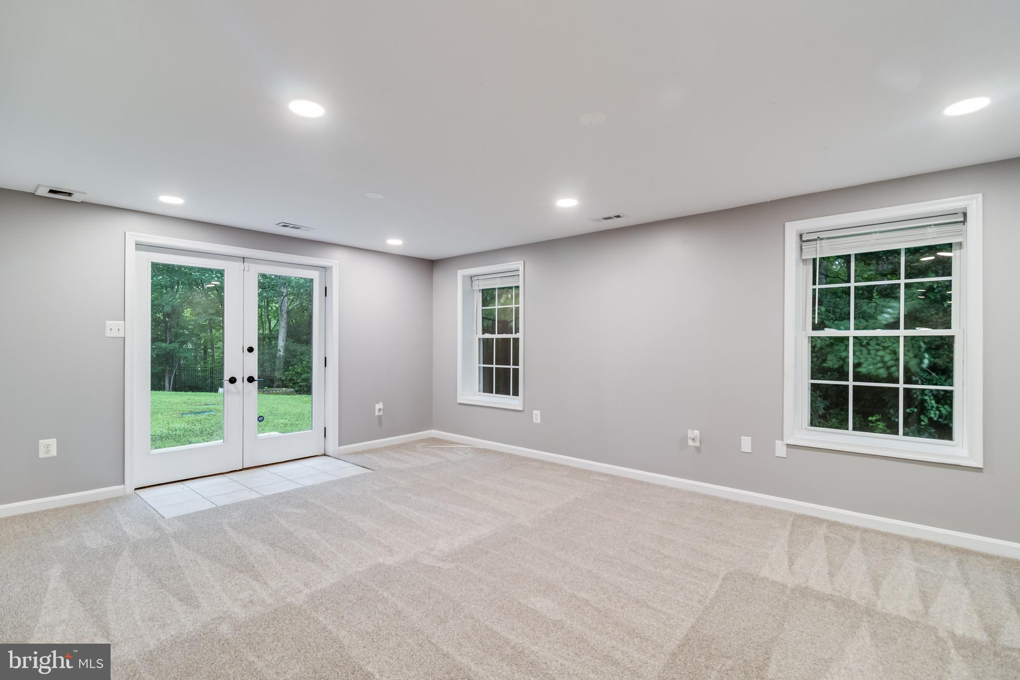 AUGUST RUN - Residential