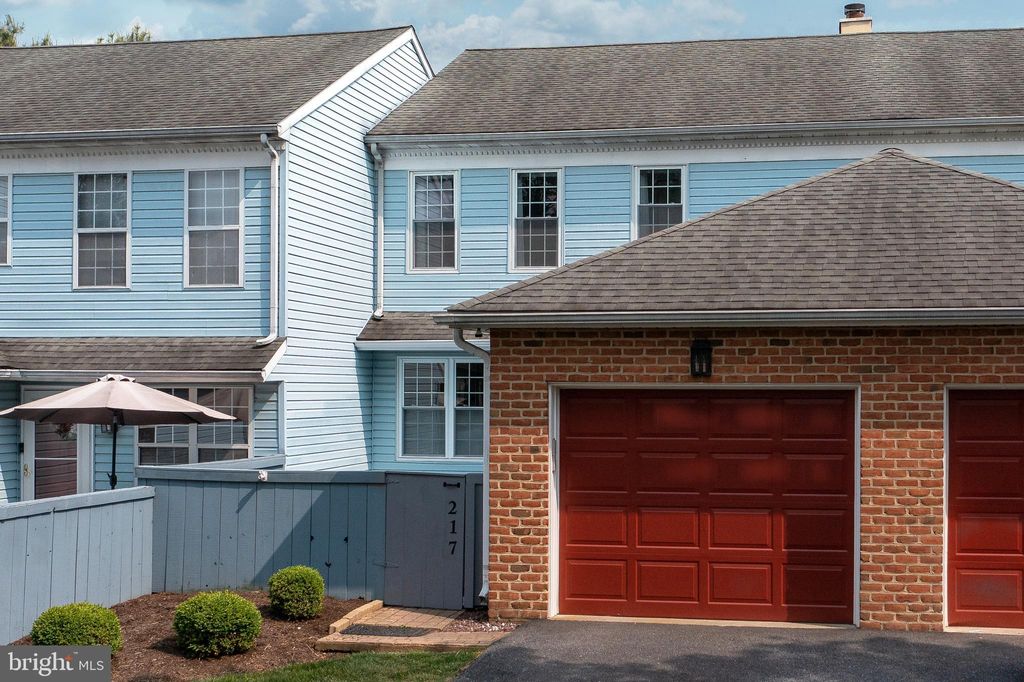 Photo of 217 WINDING HILL DR, LANCASTER, PA 17601 (MLS # PALA2024286)