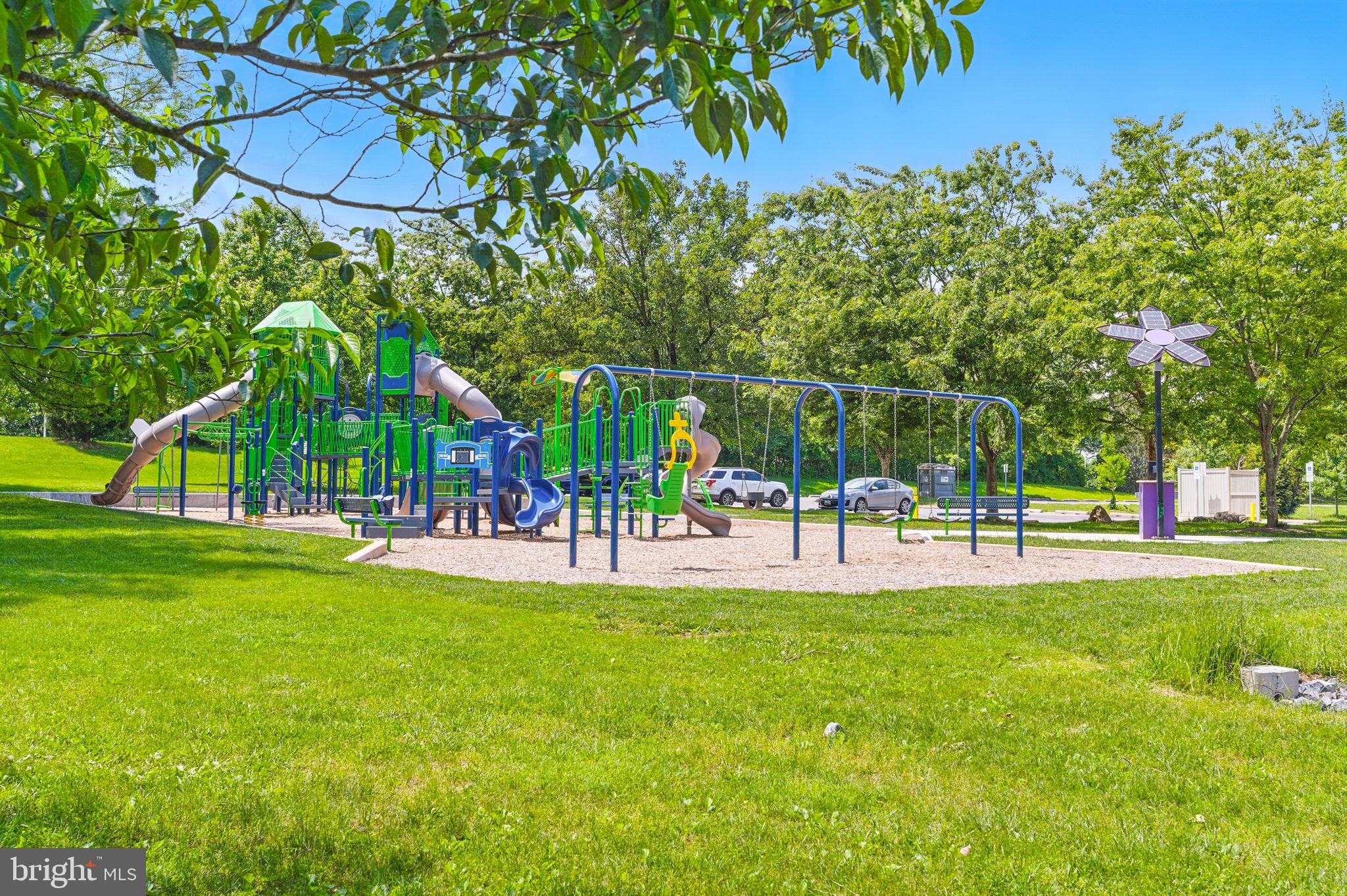 CHARLENE - Residential