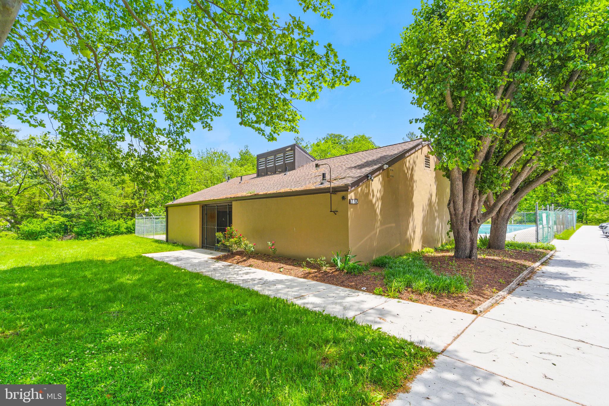 CHARLENE - Residential