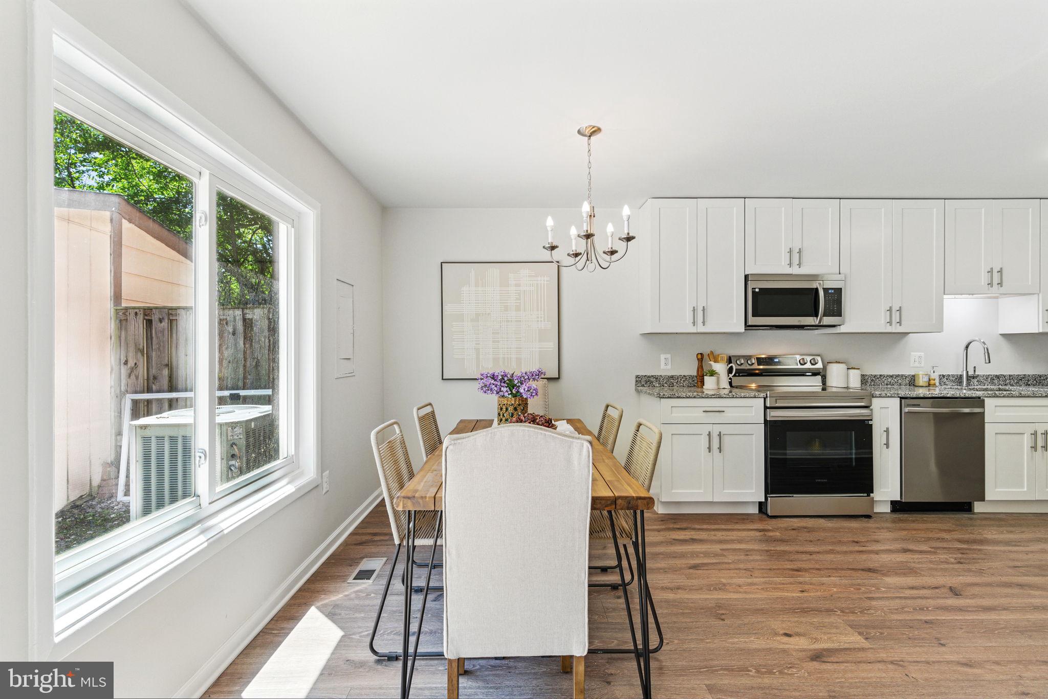 CHARLENE - Residential