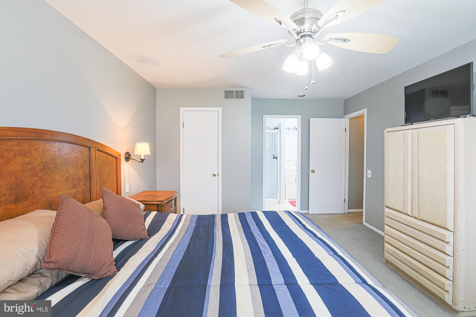 VELVET HILLS - Residential