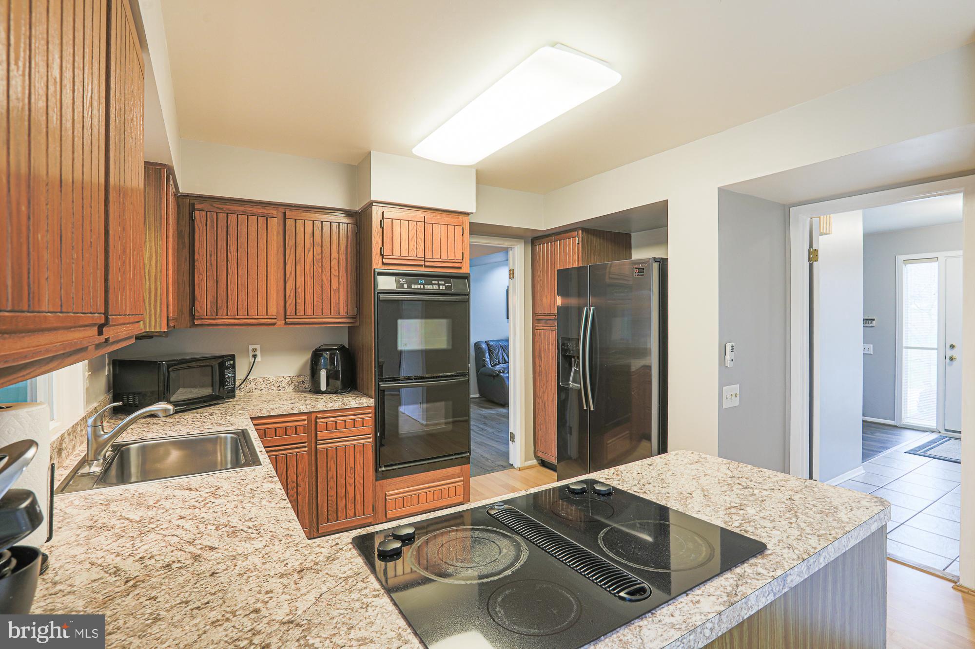 VELVET HILLS - Residential