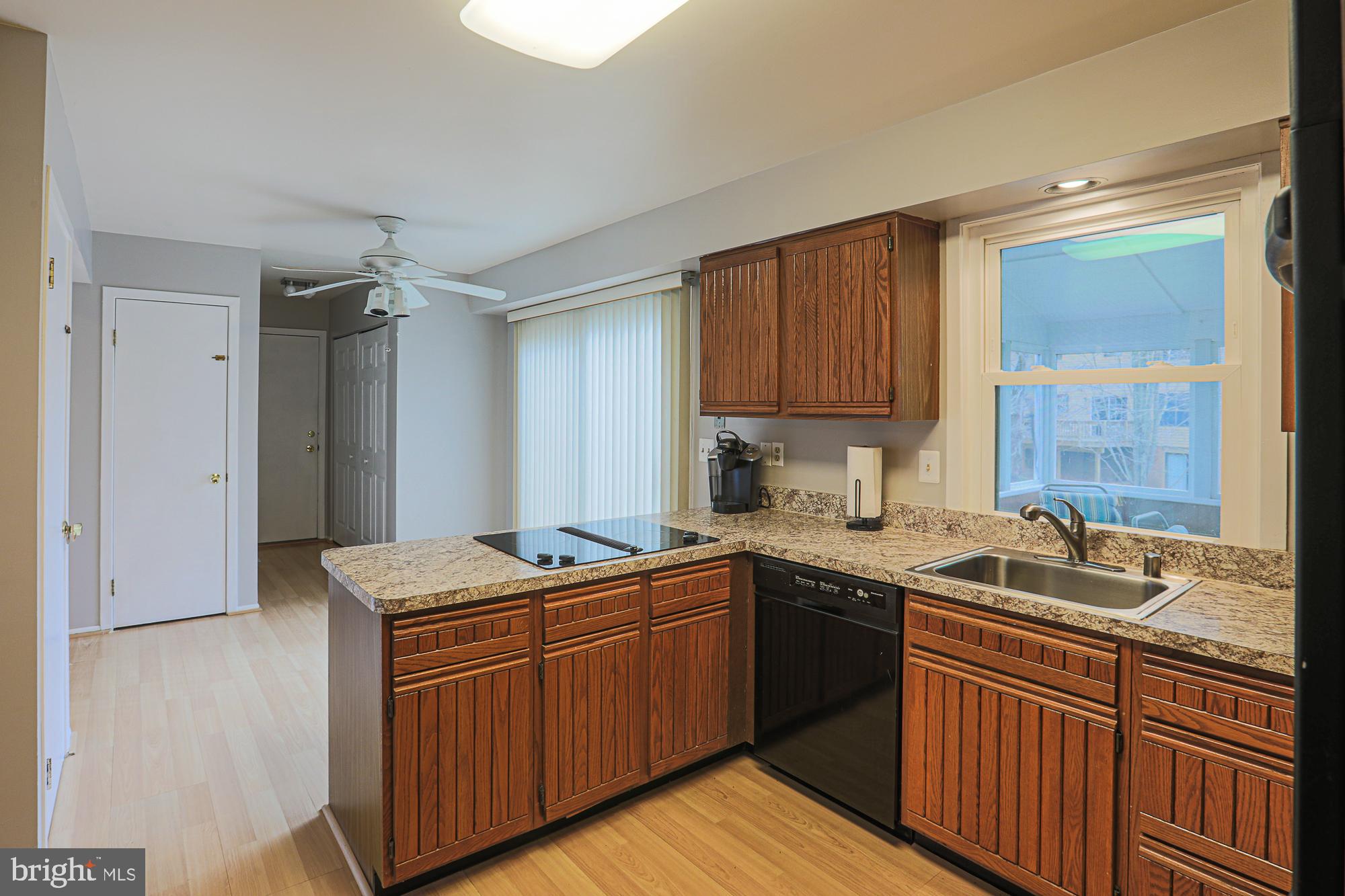 VELVET HILLS - Residential