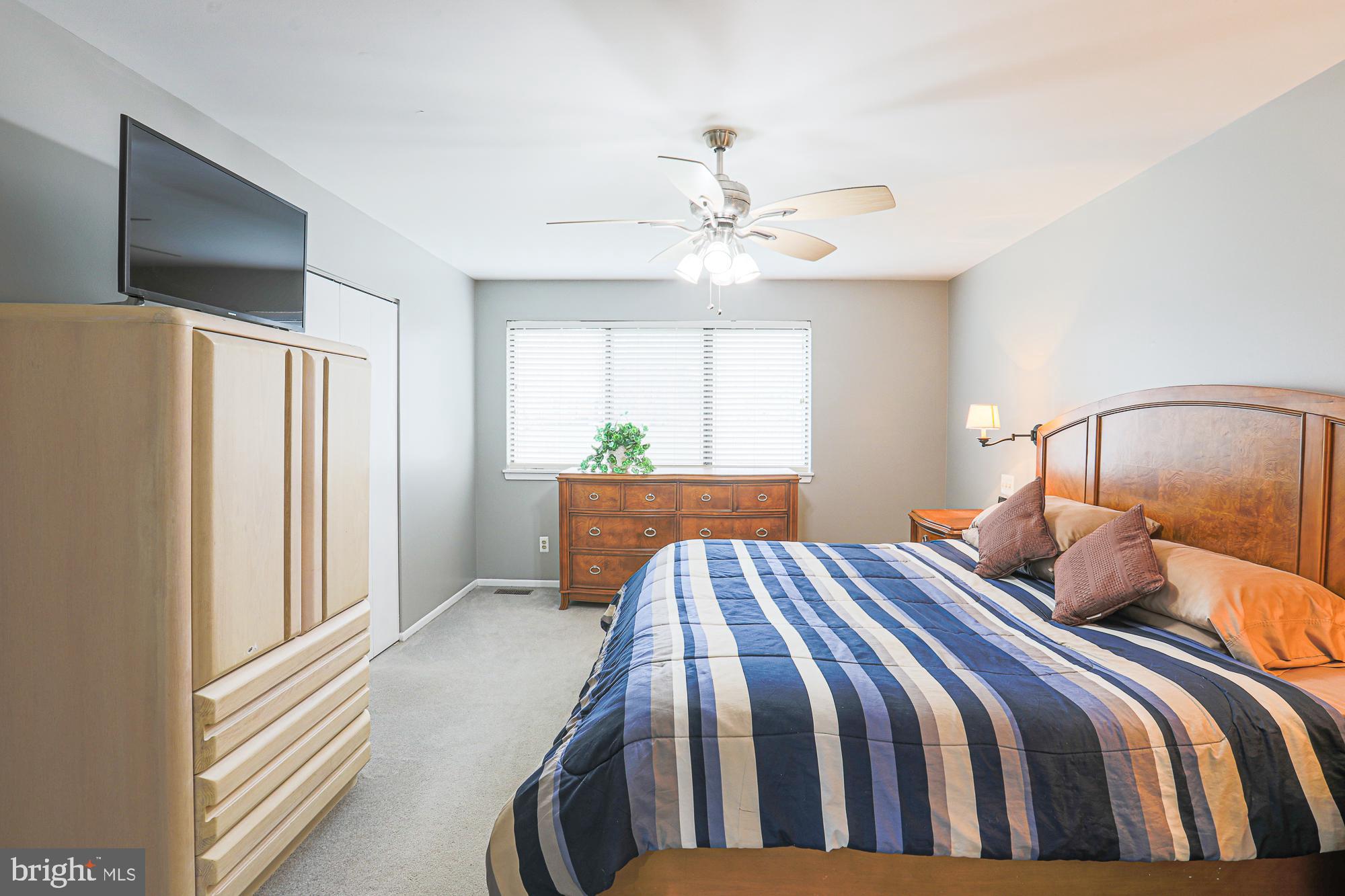 VELVET HILLS - Residential