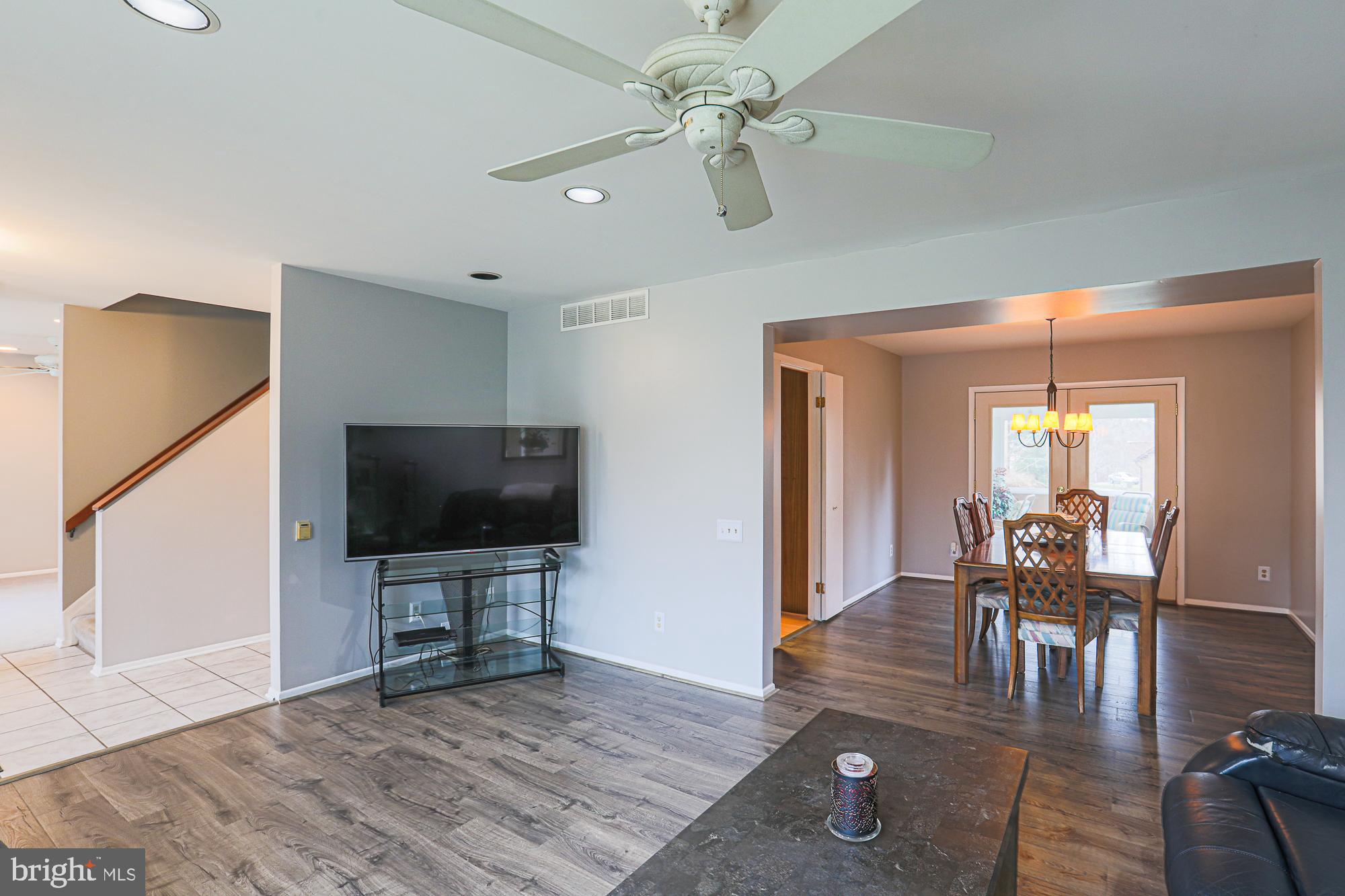 VELVET HILLS - Residential