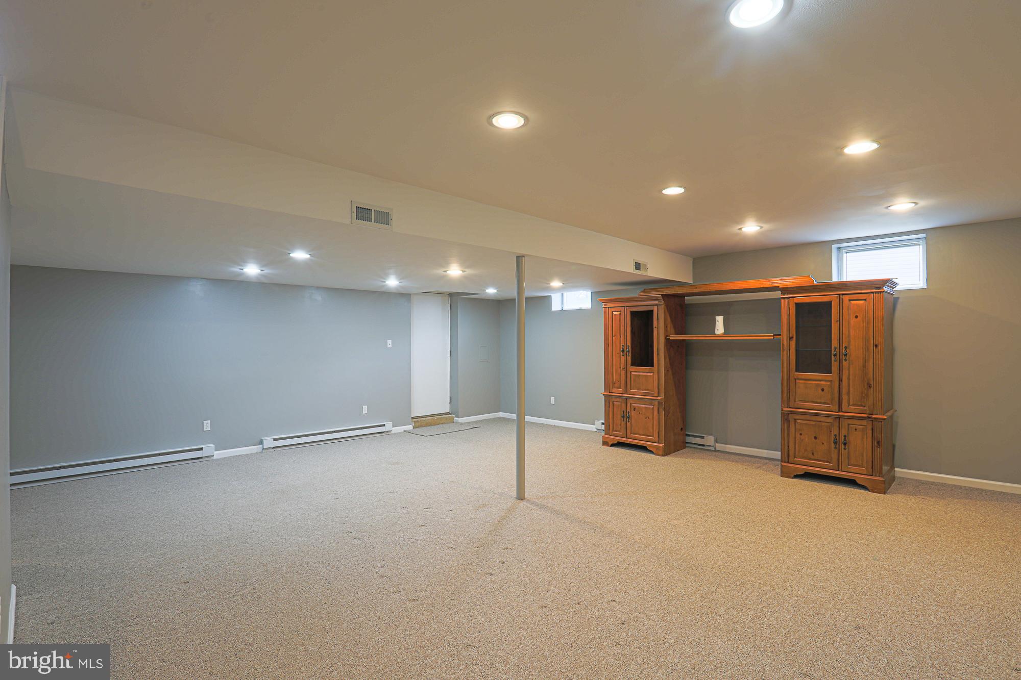 VELVET HILLS - Residential