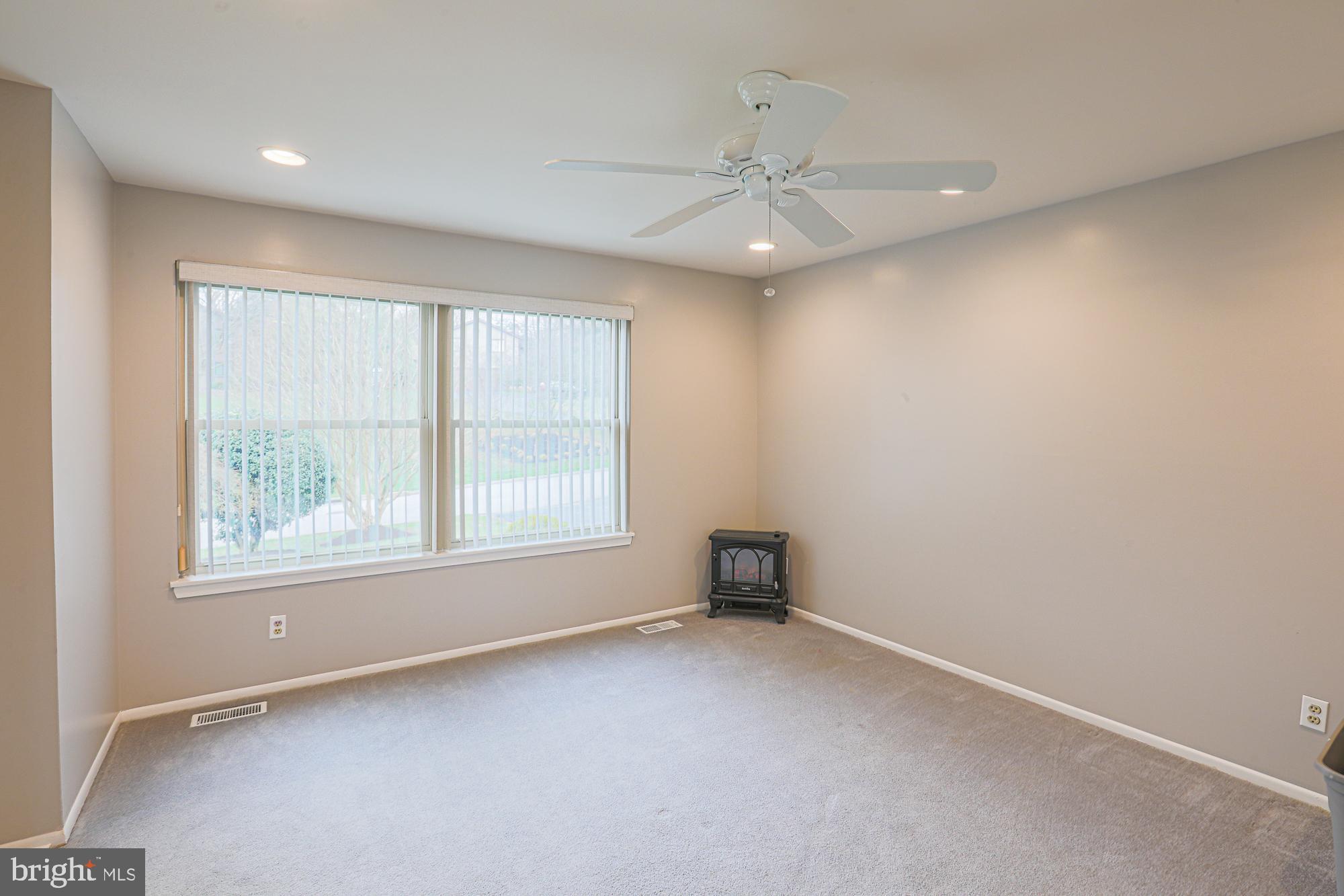 VELVET HILLS - Residential