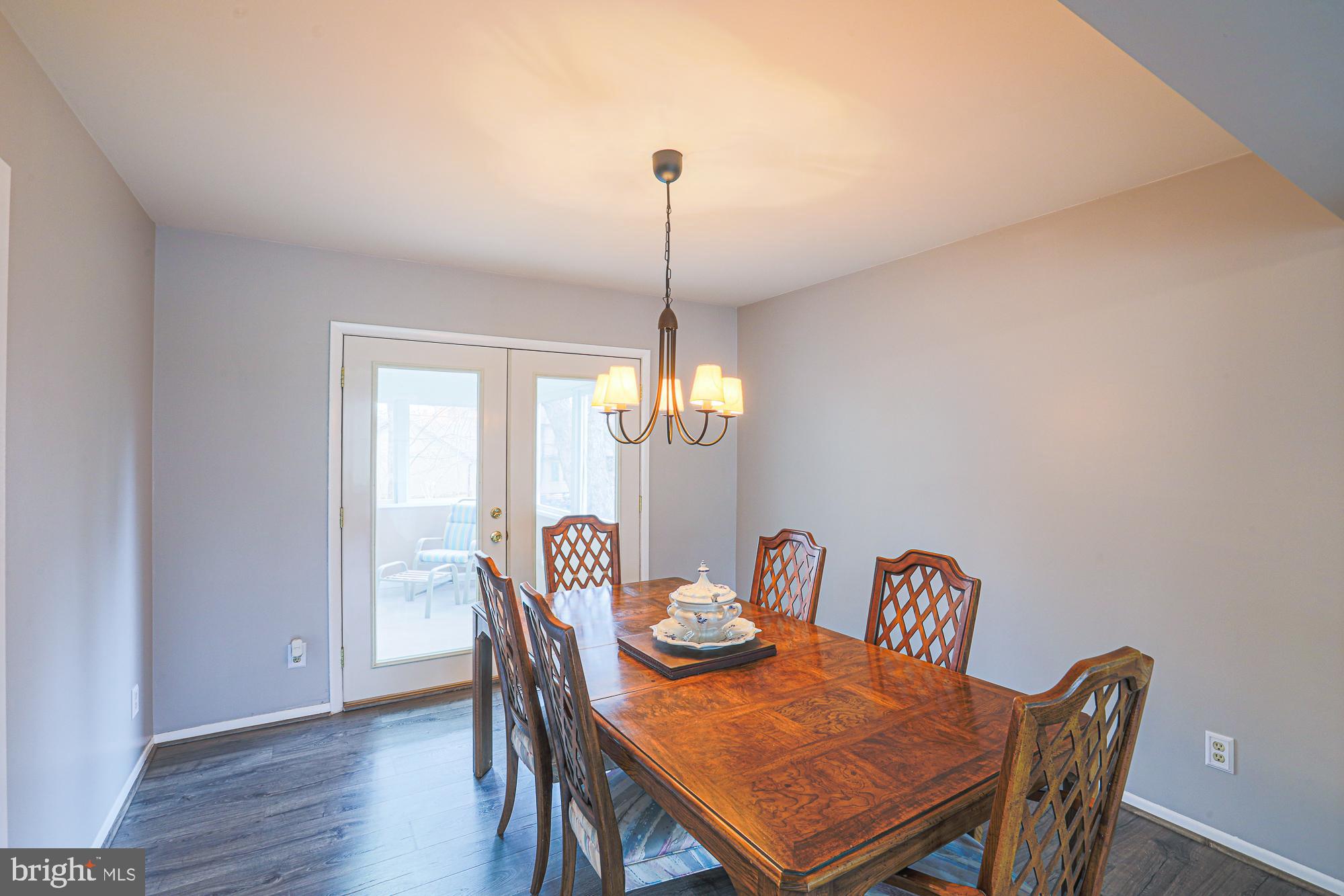 VELVET HILLS - Residential