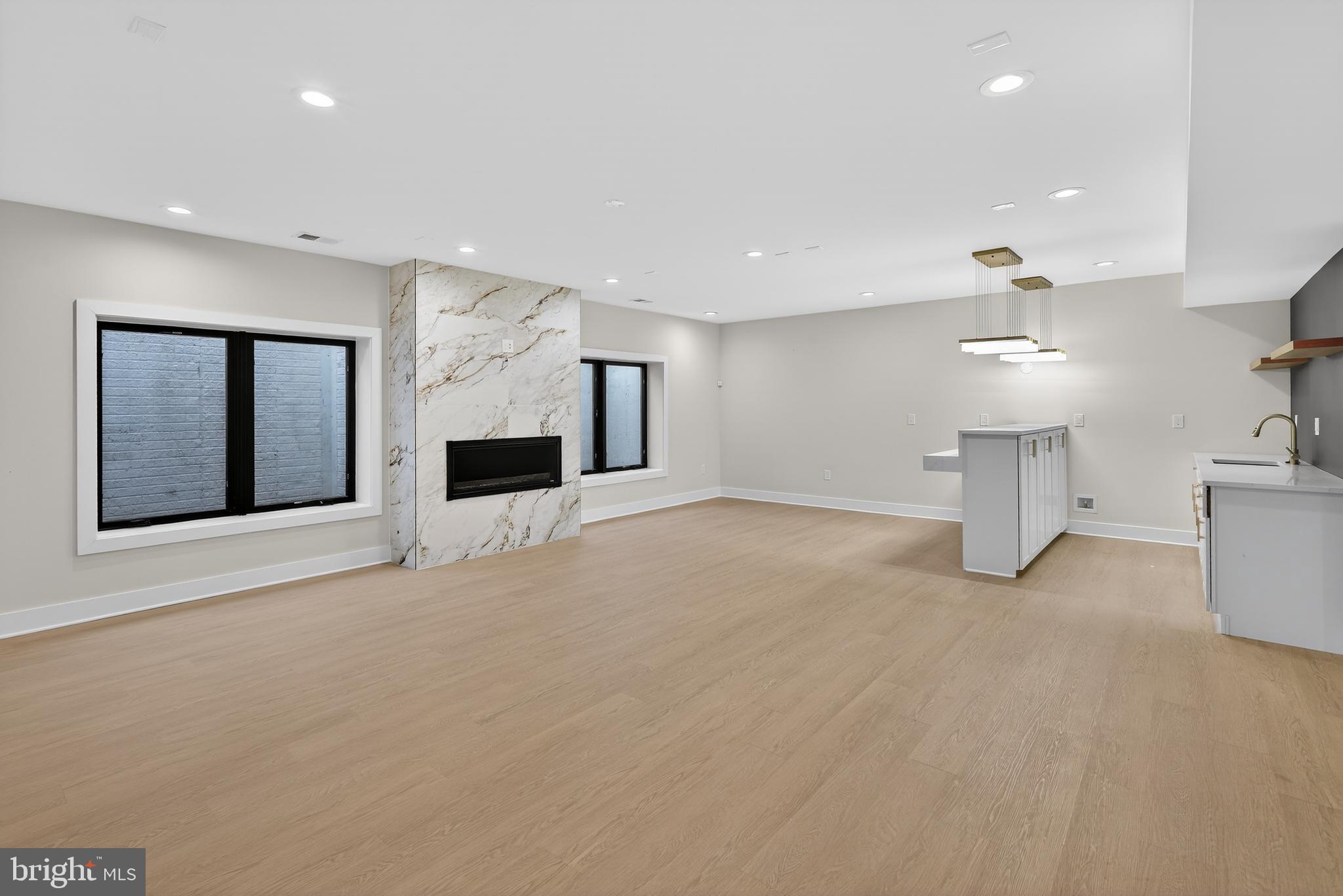 WILLET HEIGHTS - Residential