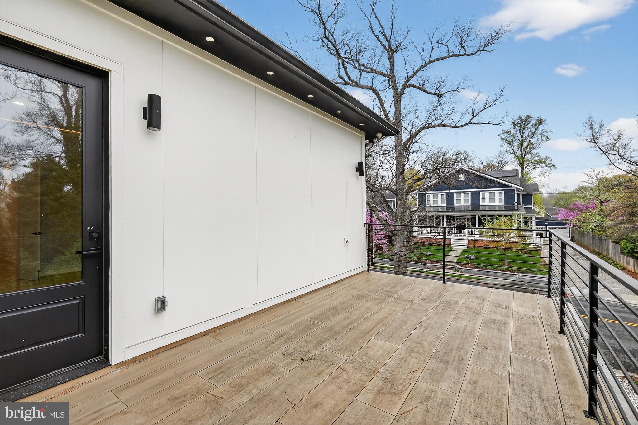 WILLET HEIGHTS - Residential