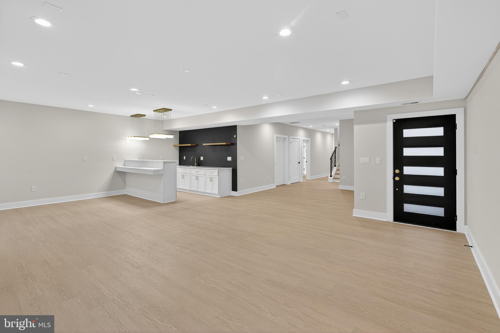 WILLET HEIGHTS - Residential