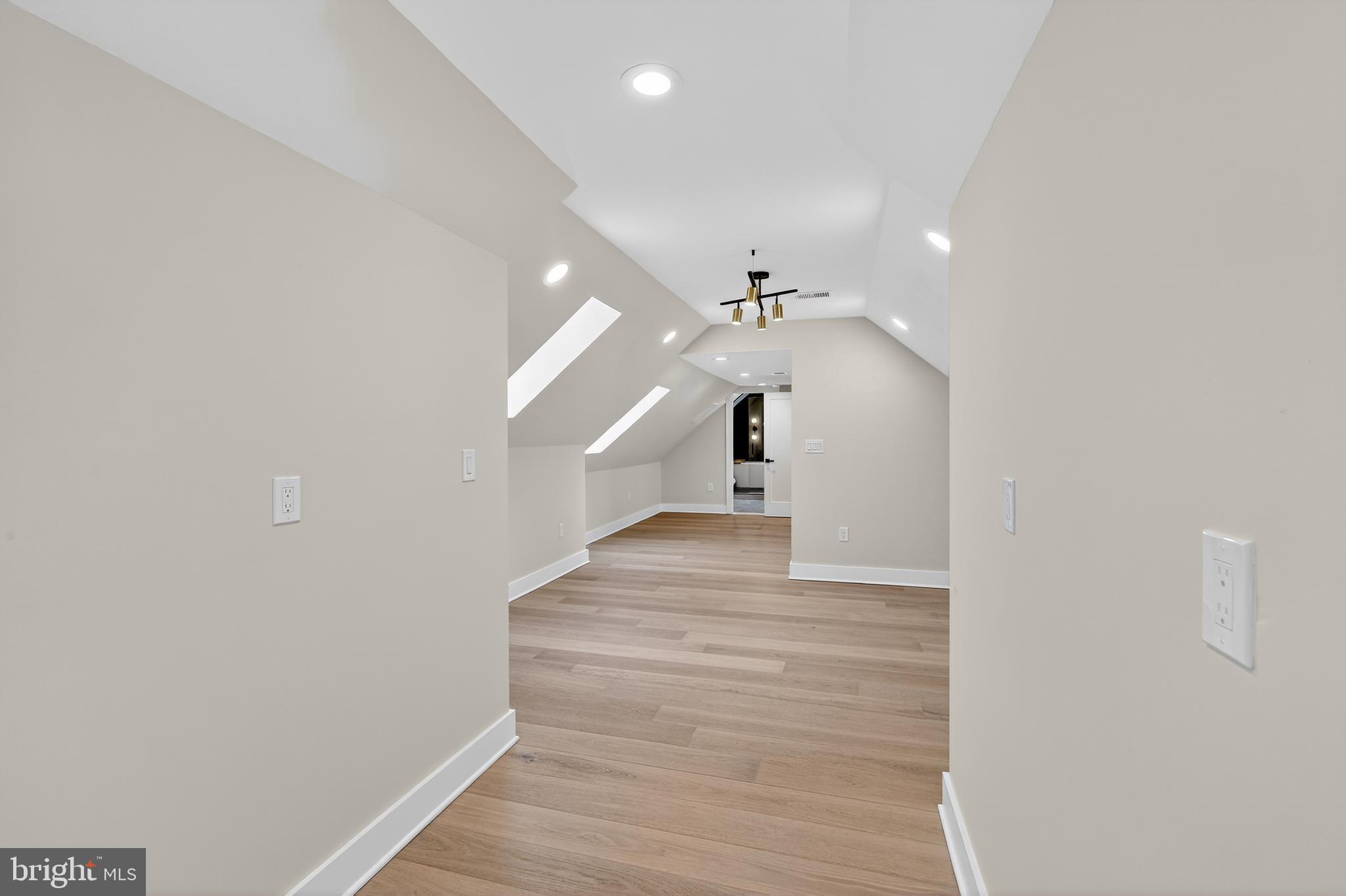 WILLET HEIGHTS - Residential