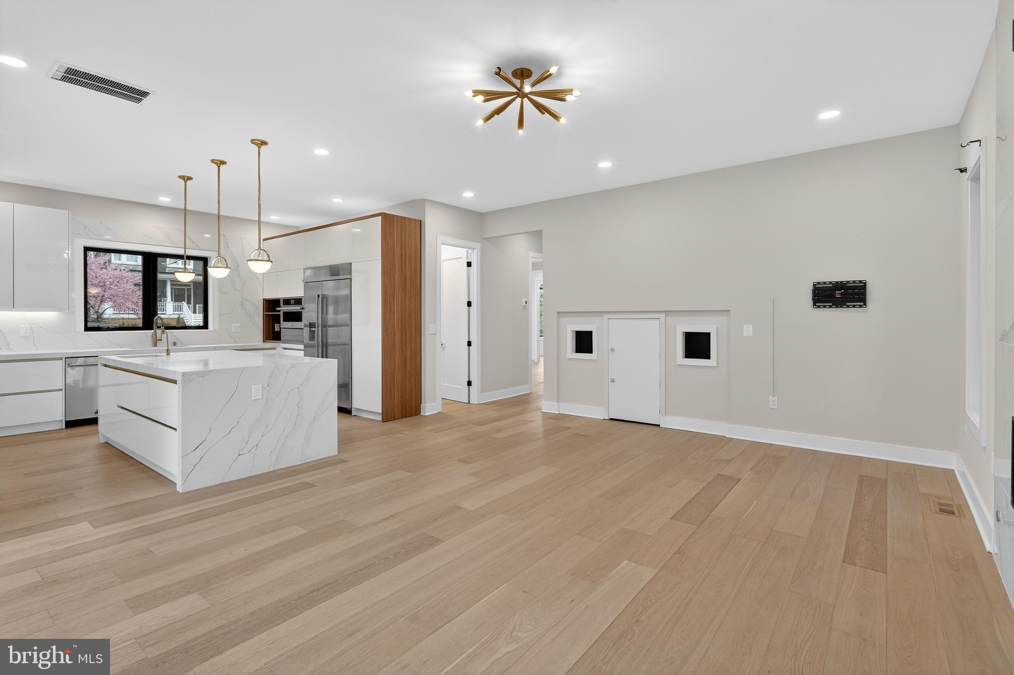 WILLET HEIGHTS - Residential