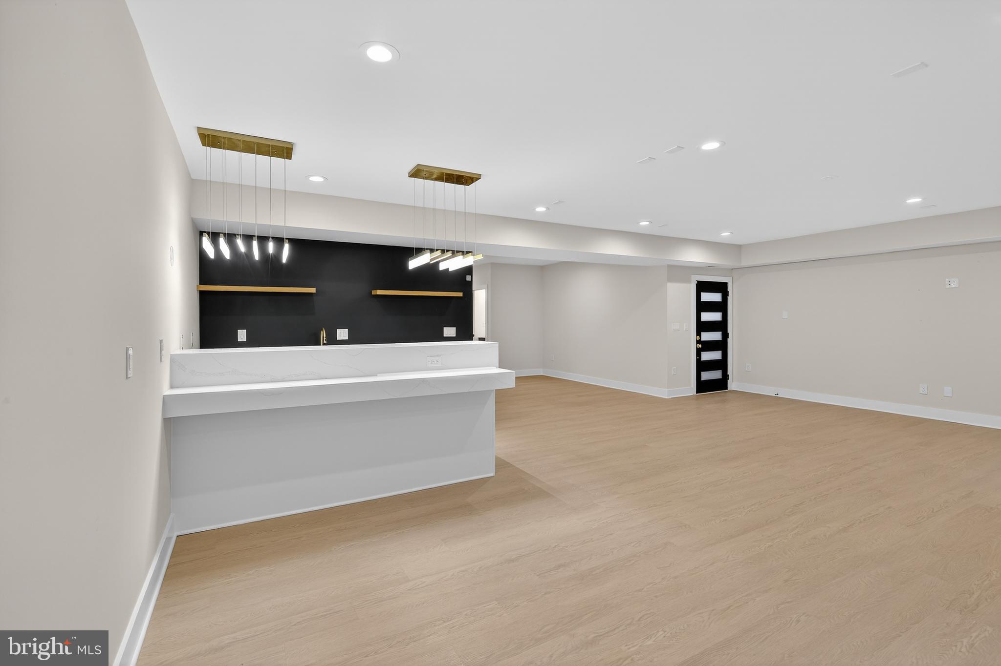 WILLET HEIGHTS - Residential