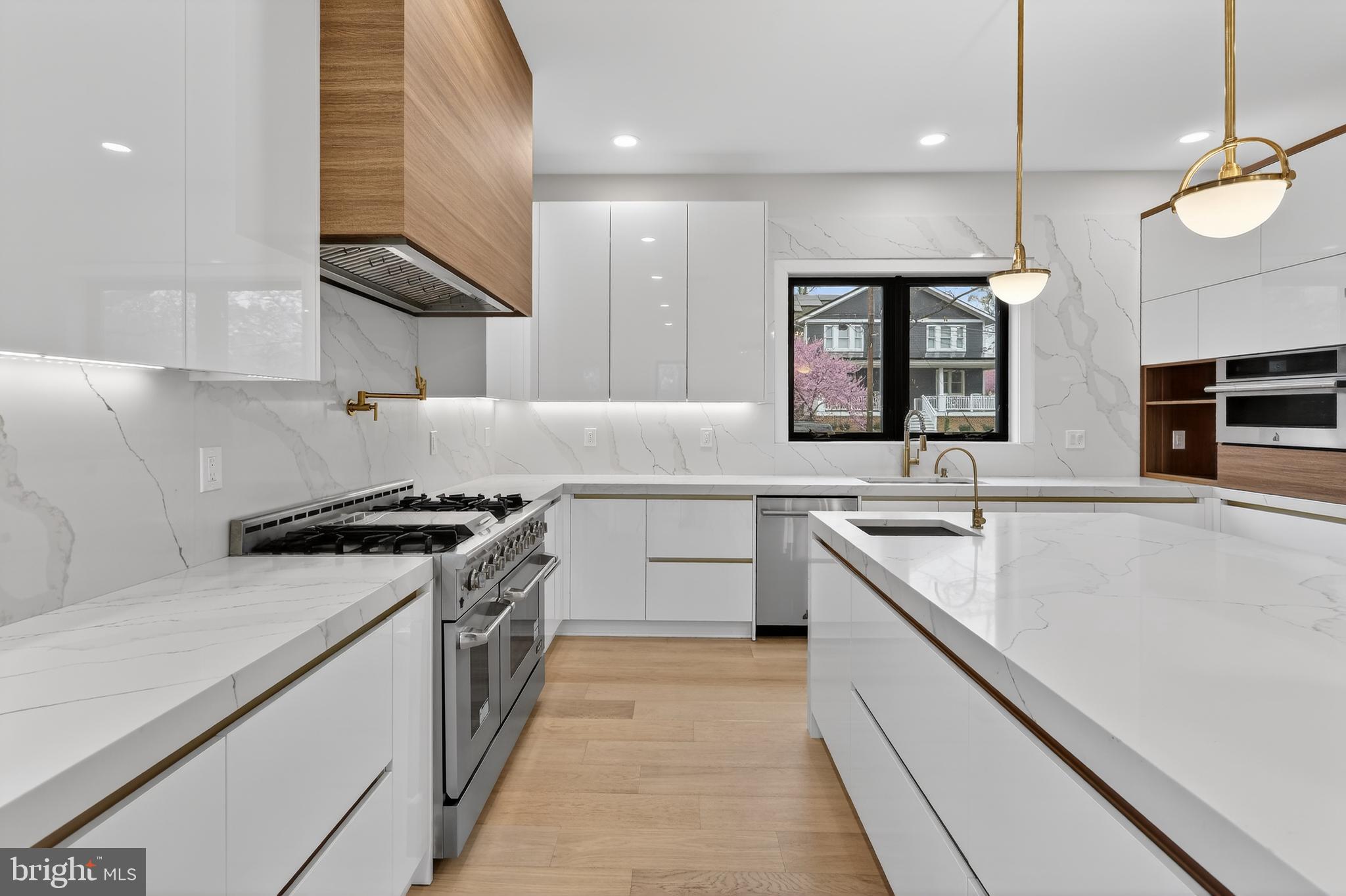 WILLET HEIGHTS - Residential