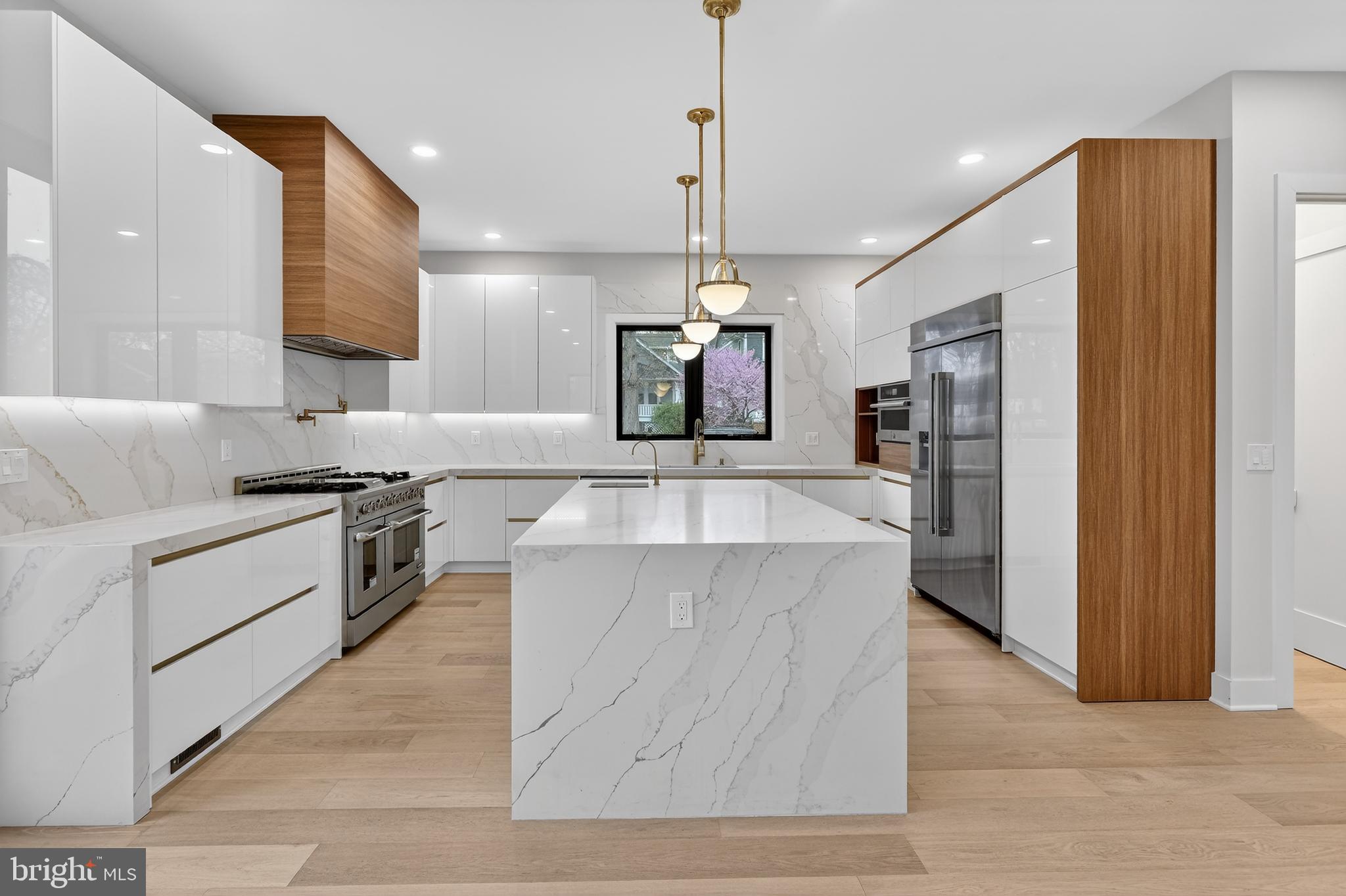 WILLET HEIGHTS - Residential