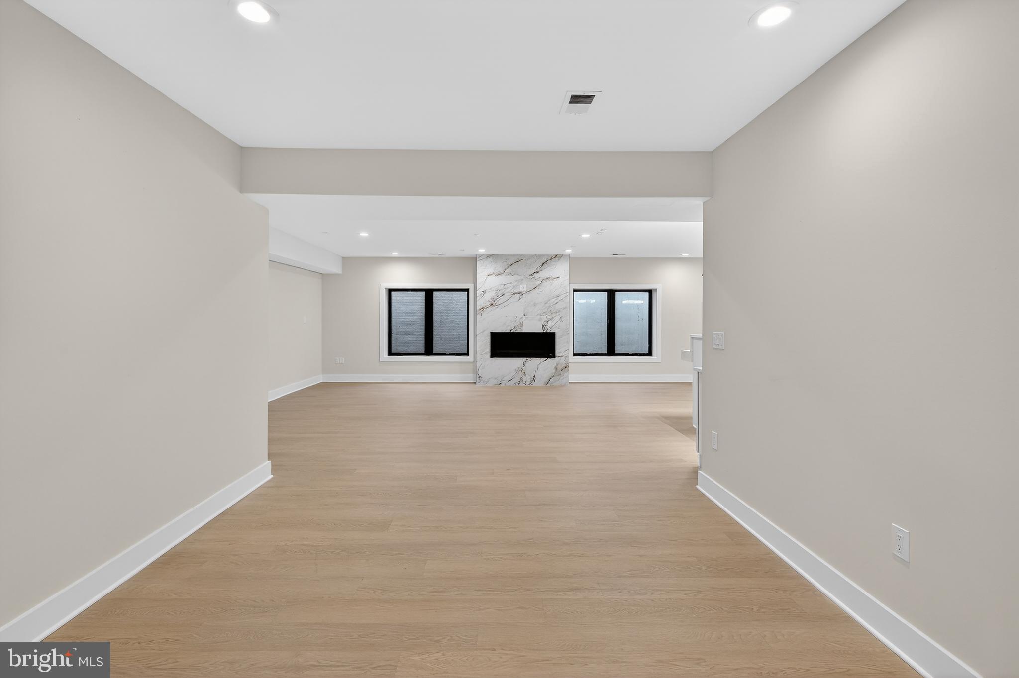 WILLET HEIGHTS - Residential