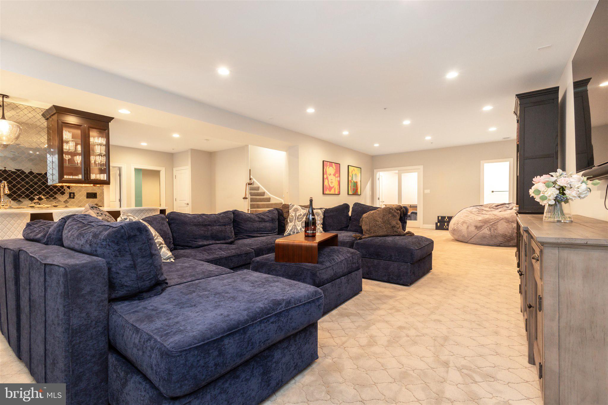 KENWOOD PARK - Residential