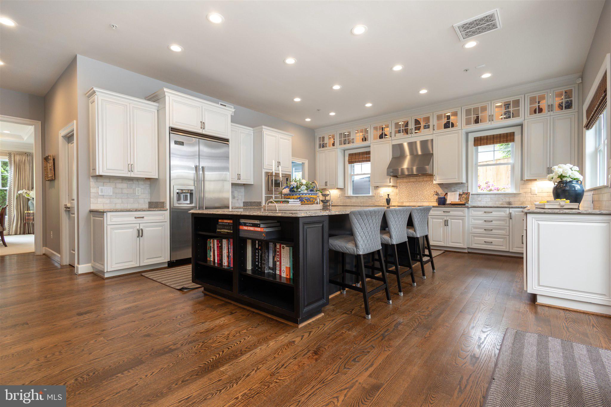 KENWOOD PARK - Residential