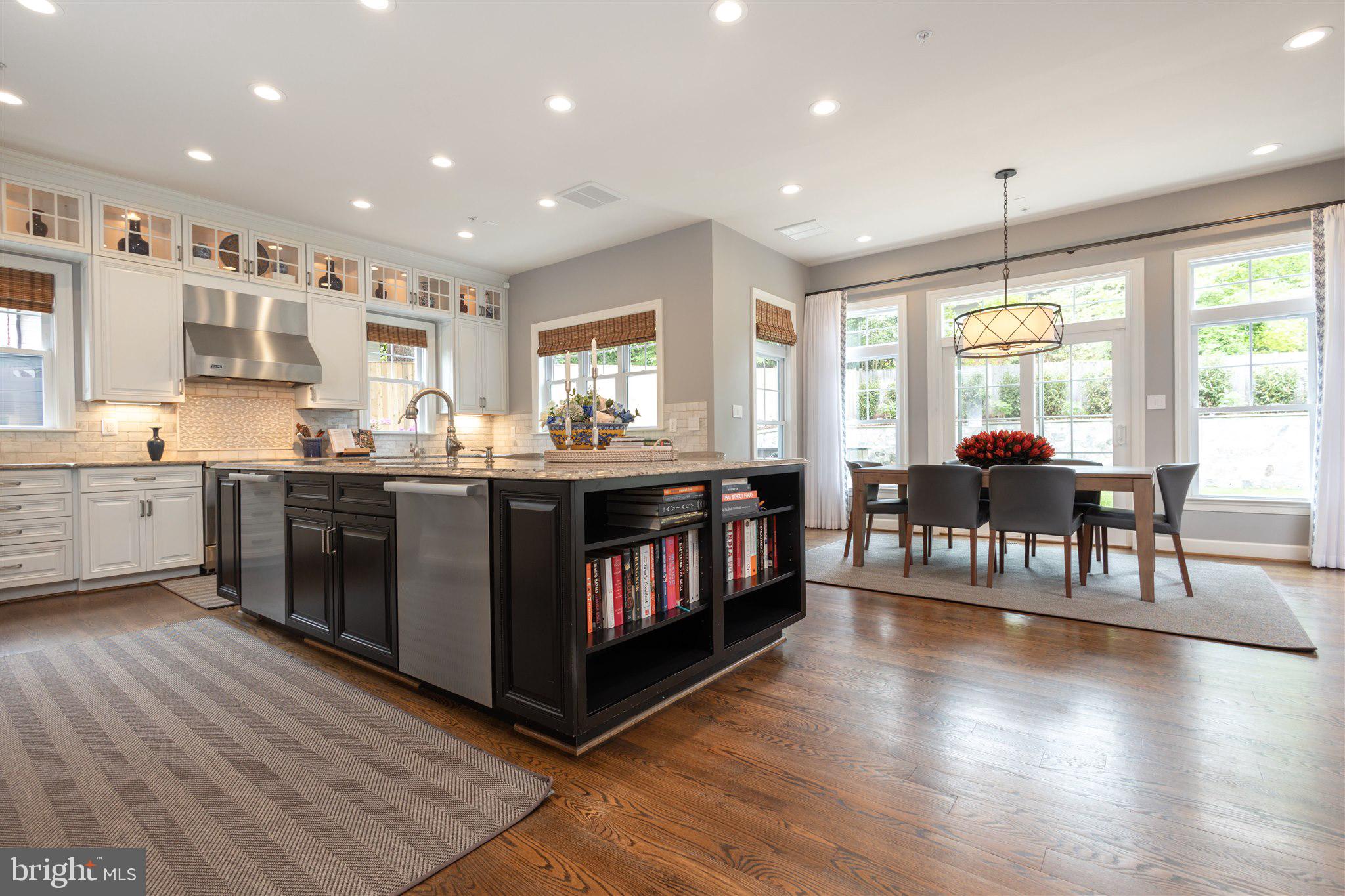 KENWOOD PARK - Residential