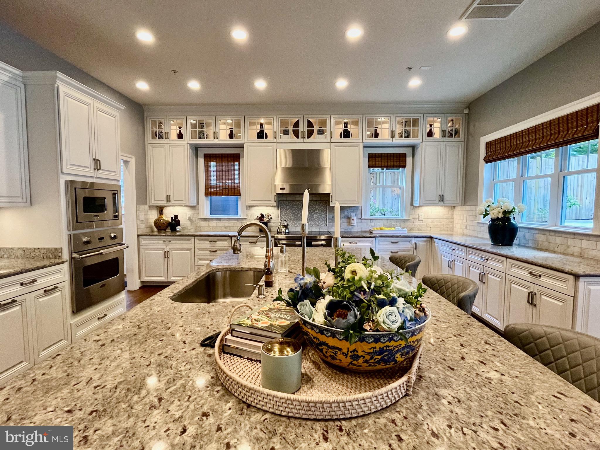 KENWOOD PARK - Residential