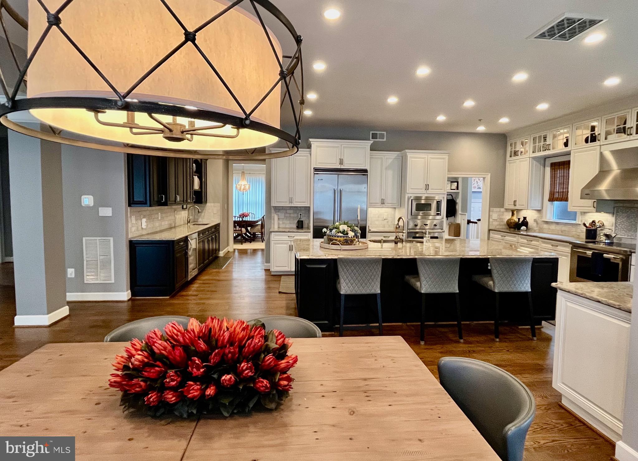 KENWOOD PARK - Residential